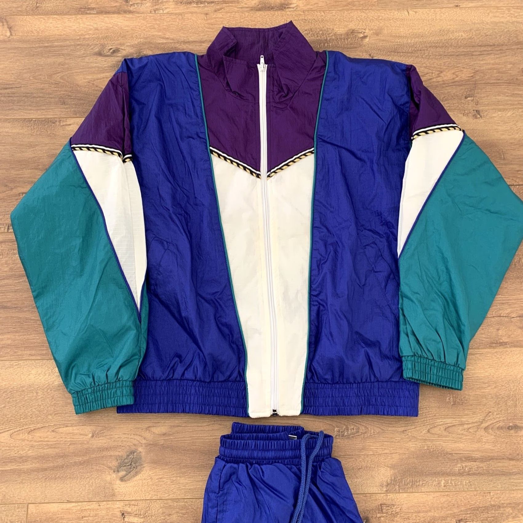 Vintage VINTAGE Suntera Track Jacket Pants Set Womens Medium Blue Polka Dot Nylon Tracksuit Jacket & Pants Women 90s Sports Style Size 32" / US 10 / IT 46 - 3 Thumbnail