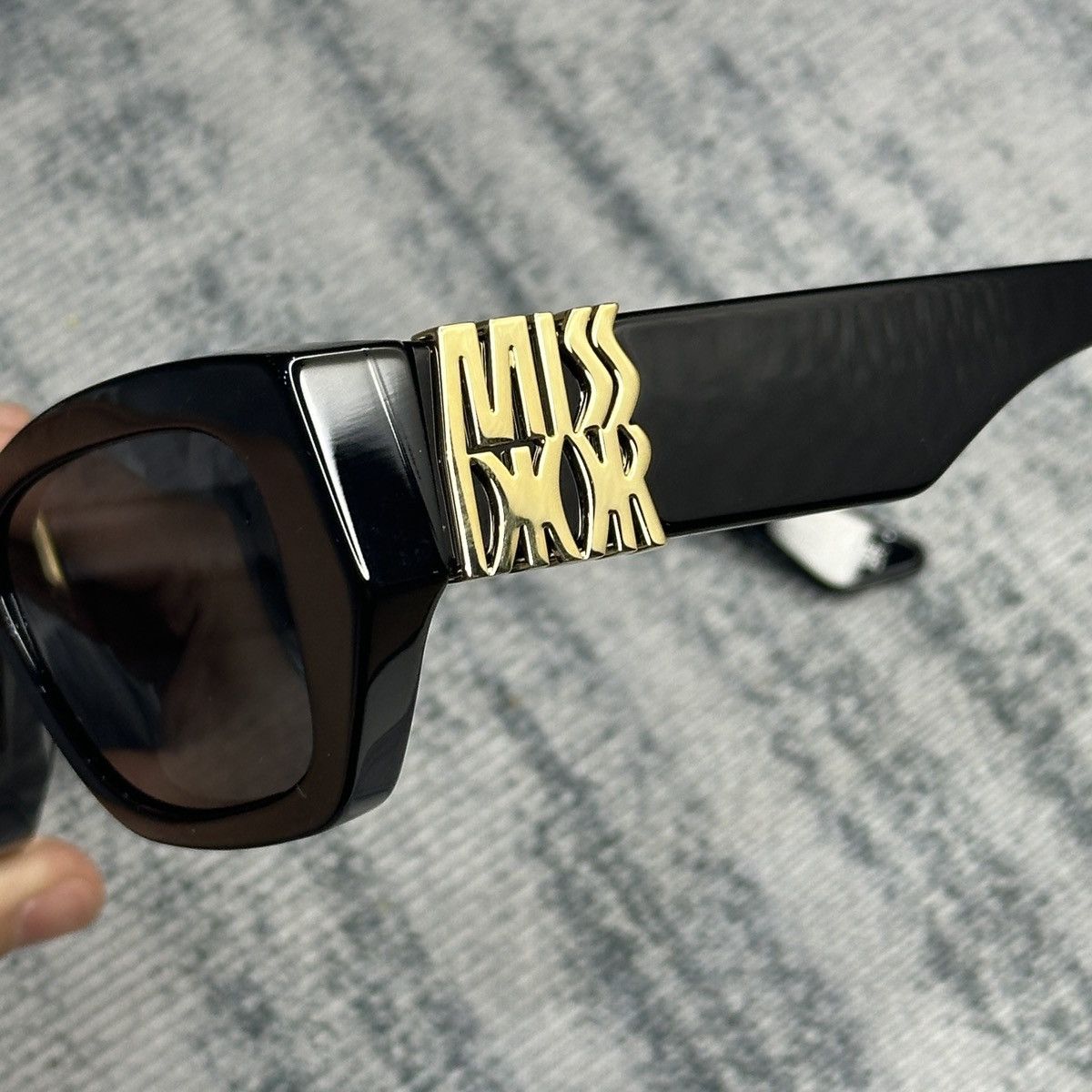Dior DIOR MISSDIOR S1I 10A0 SUNGLASSES Size ONE SIZE - 4 Thumbnail
