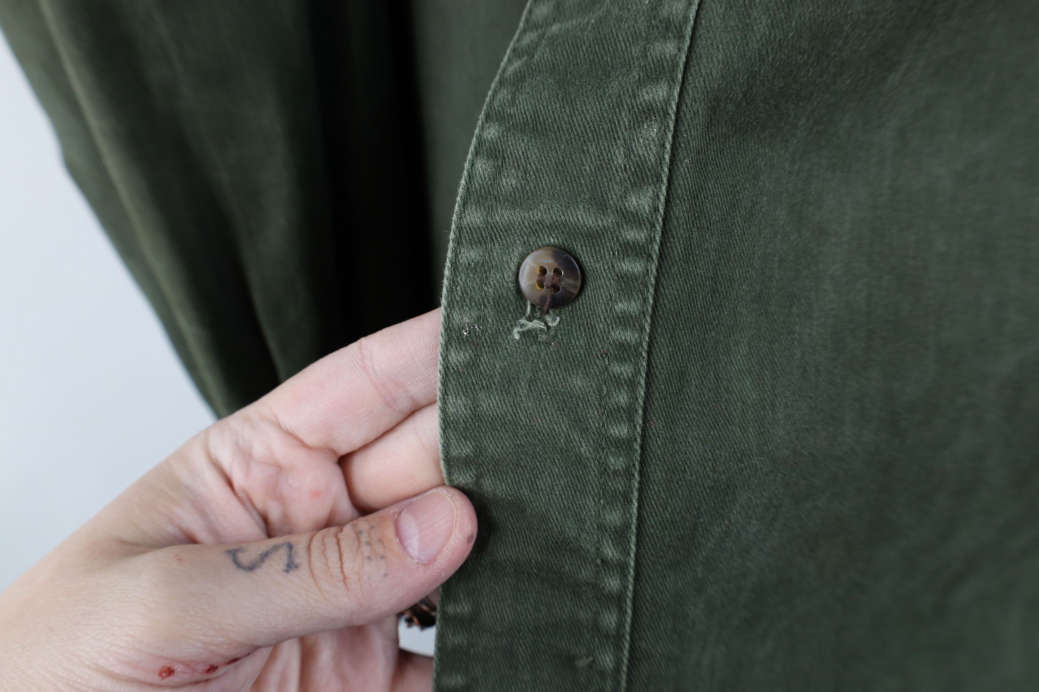 Vintage Vintage 90s Streetwear Collared Button Down Shirt Size US L / EU 52-54 / 3 - 7 Thumbnail
