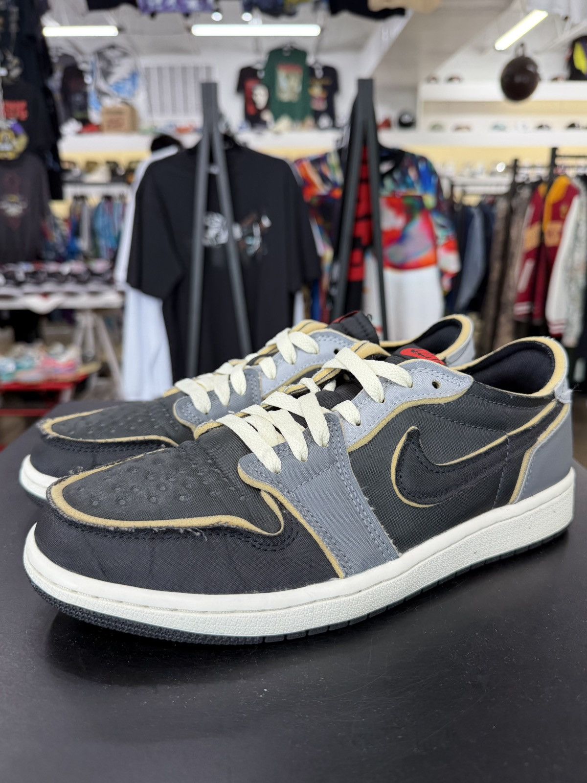 Jordan Brand Jordan 1 Low Black Smoke Grey Size 8.5 (2022) Size US 8.5 / EU 41-42 - 1 Thumbnail