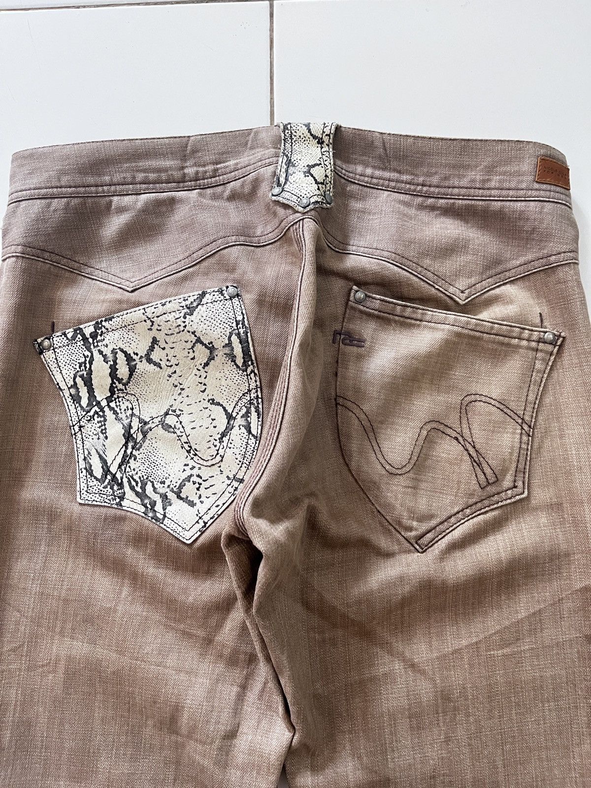 Tornado Mart JAPANESE NCFM SNAKE PHYTON FLARED JEANS Size US 33 - 5 Thumbnail