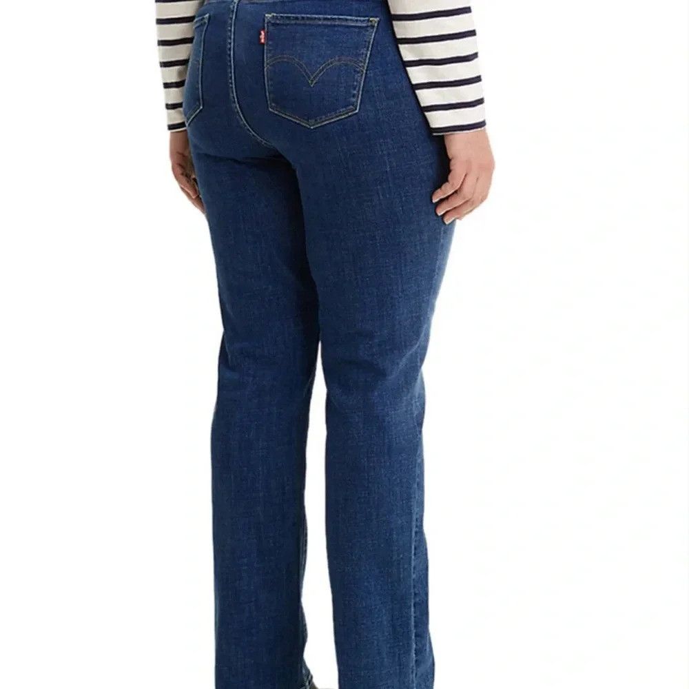 Levi's Levi's Trendy Plus Size Classic Straight Leg Jeans Size 22" - 2 Thumbnail