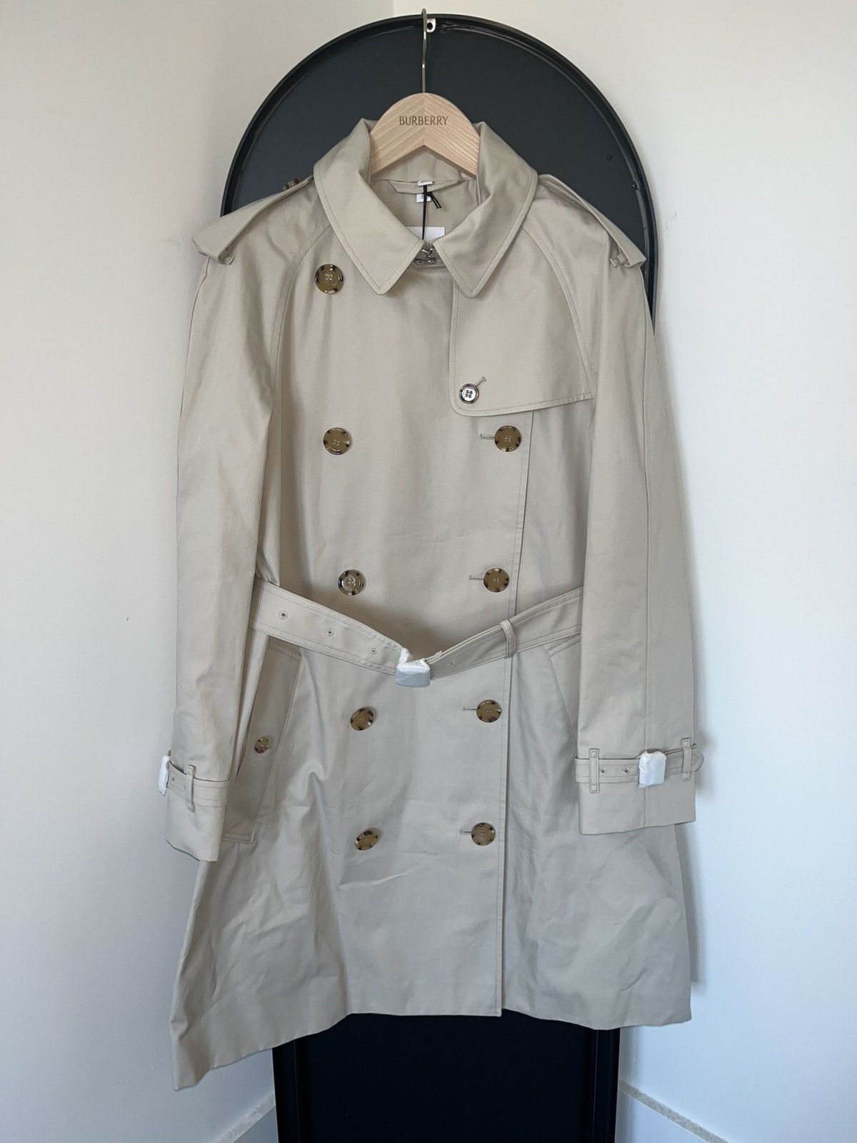 Burberry Burberry Hillington Trench Coat Stone Size M / US 6-8 / IT 42-44 - 1 Thumbnail