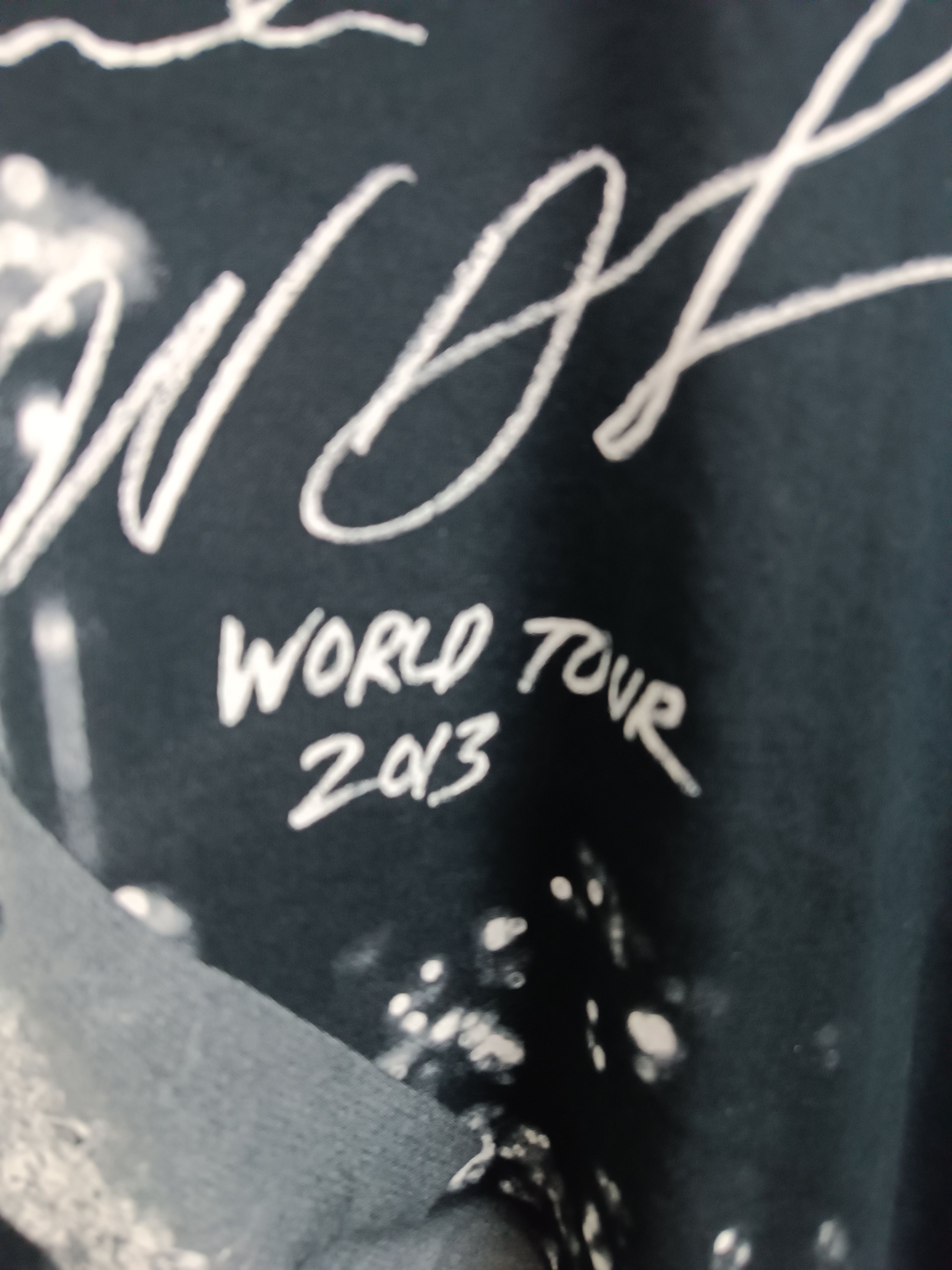 Rap Tees VINTAGE 2013 RIHANNA DIAMONDS WORLD TOUR TEE asap rocky Size US M / EU 48-50 / 2 - 11 Thumbnail