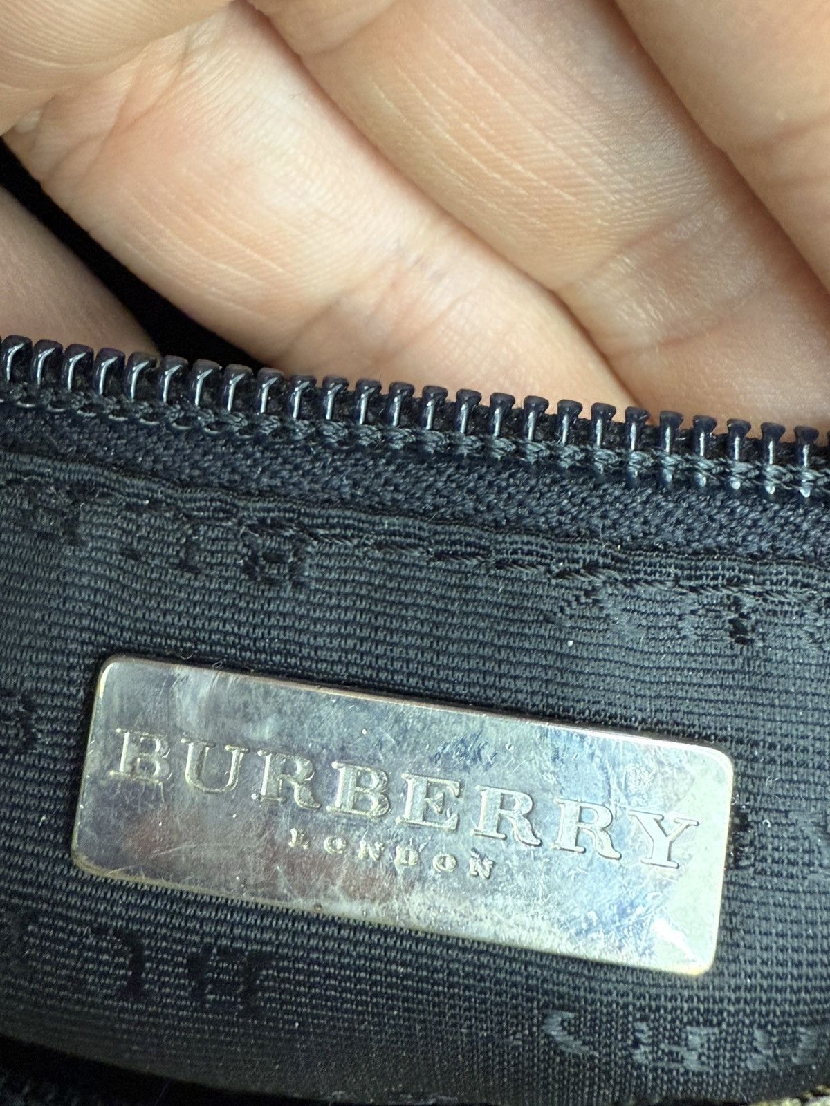 Burberry × Vintage Burberry London Nova Check Handle Bag Size ONE SIZE - 8 Thumbnail