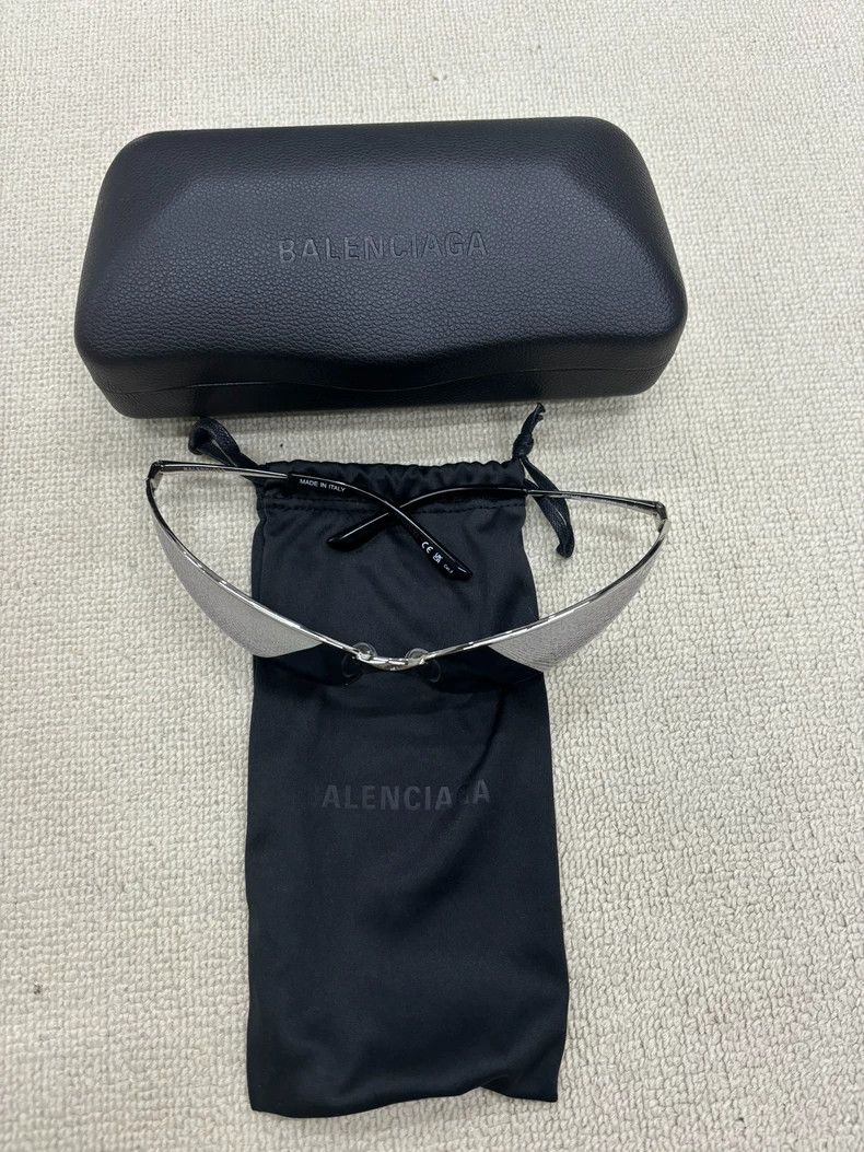 Balenciaga Balenciaga Black silver 23 fall/winter razor cat sunglasses Size ONE SIZE - 5 Thumbnail