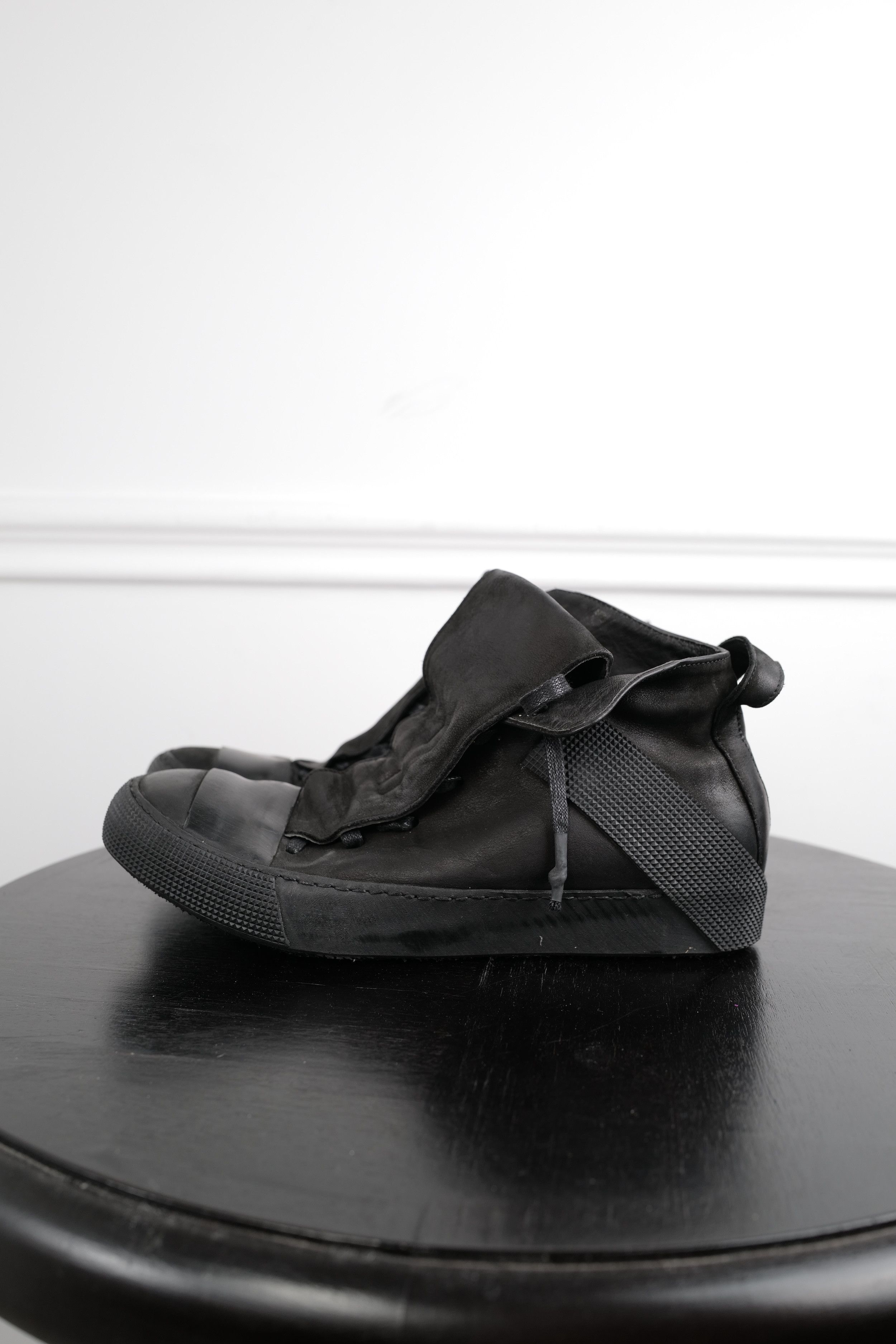 Individual Sentiments HI-TOP SHOES HANDCRAFTED Size US 8 / IT 38 - 6 Thumbnail