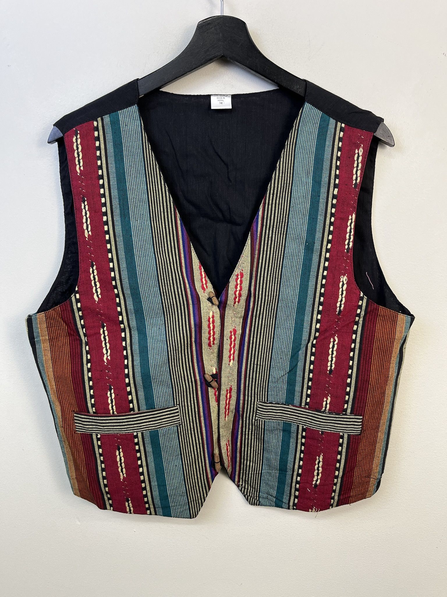 Vintage Vintage Vest 1980s Nepalese Pattern Front Black Vest Size M Size US M / EU 48-50 / 2 - 1 Thumbnail