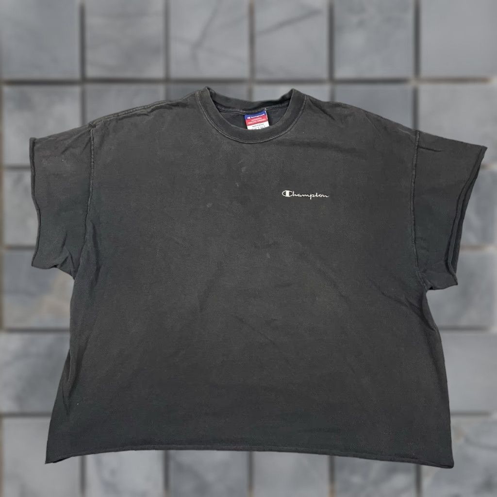 Champion VINTAGE Champion Shirt Womens XL Black Embroidered Distressed Tee Cropped Short Sleeve Round Neck Pullover Casual Ladies/Women Size XL / US 12-14 / IT 48-50 - 1 Thumbnail