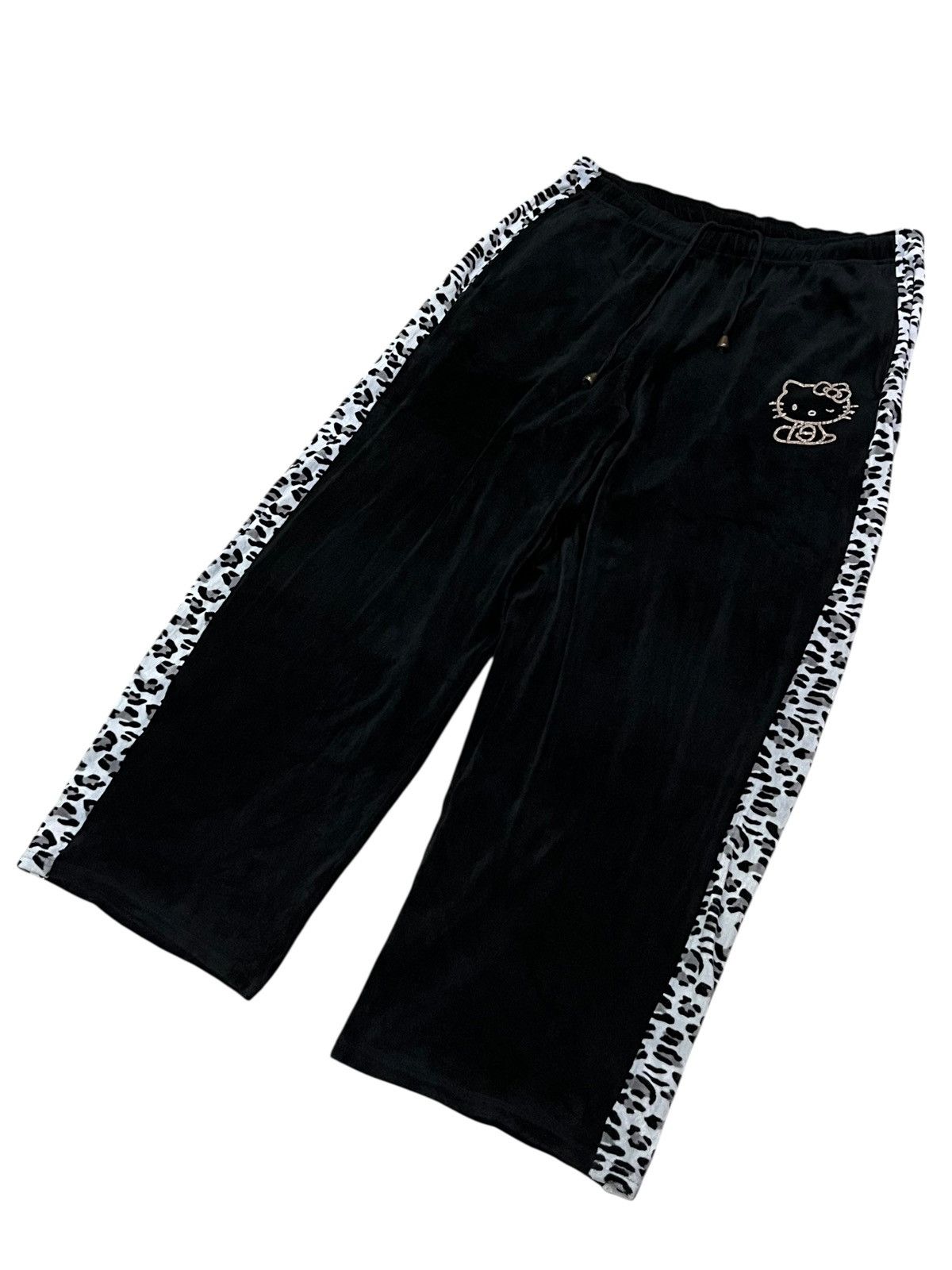 Japanese Brand 🔥Rare Japan-Only HELLO KITTY Velvet Leopard Tracksuit Set Size US L / EU 52-54 / 3 - 12 Thumbnail