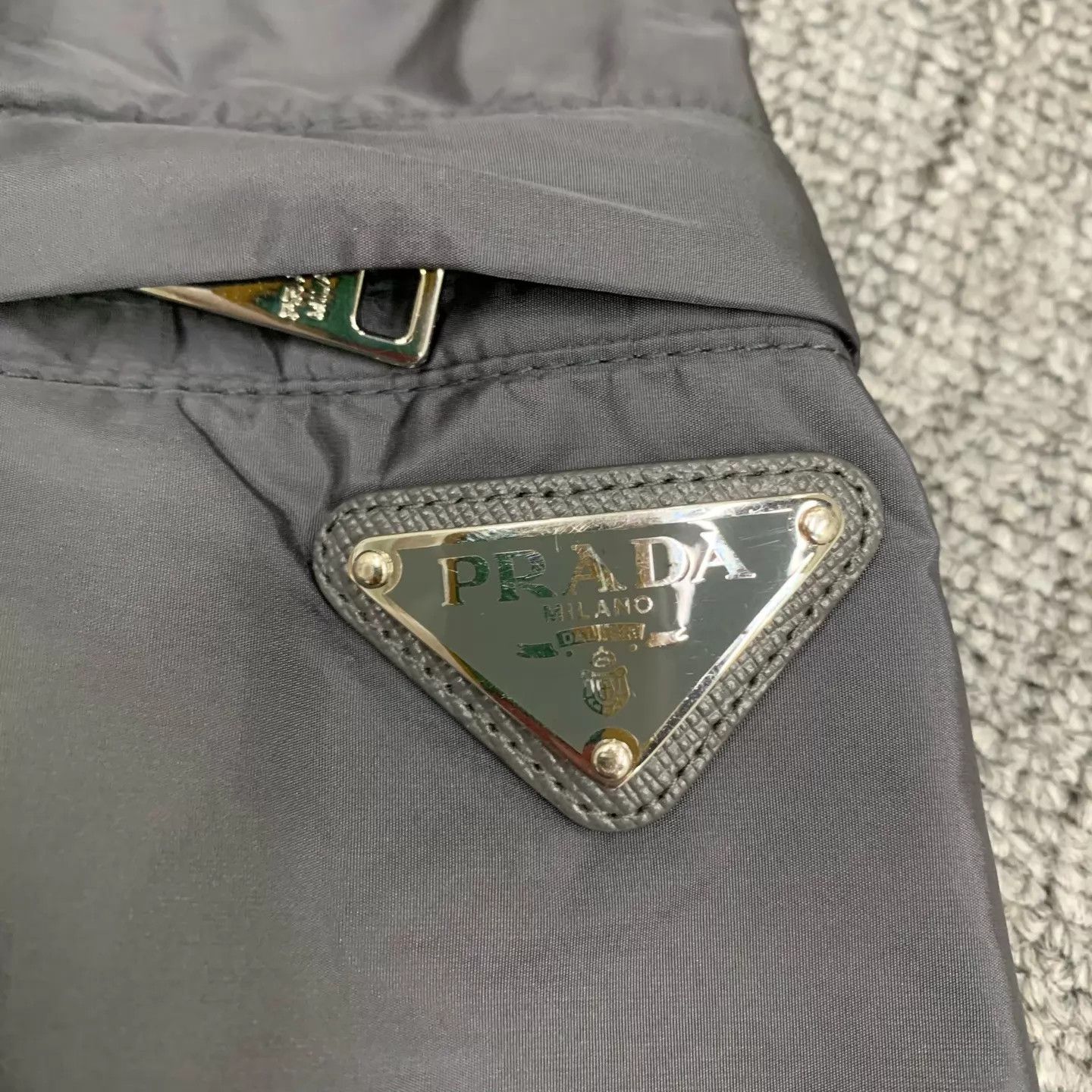 Prada Prada Black Triangle Logo Nylon Jacket 50 95 New Size US M / EU 48-50 / 2 - 7 Thumbnail