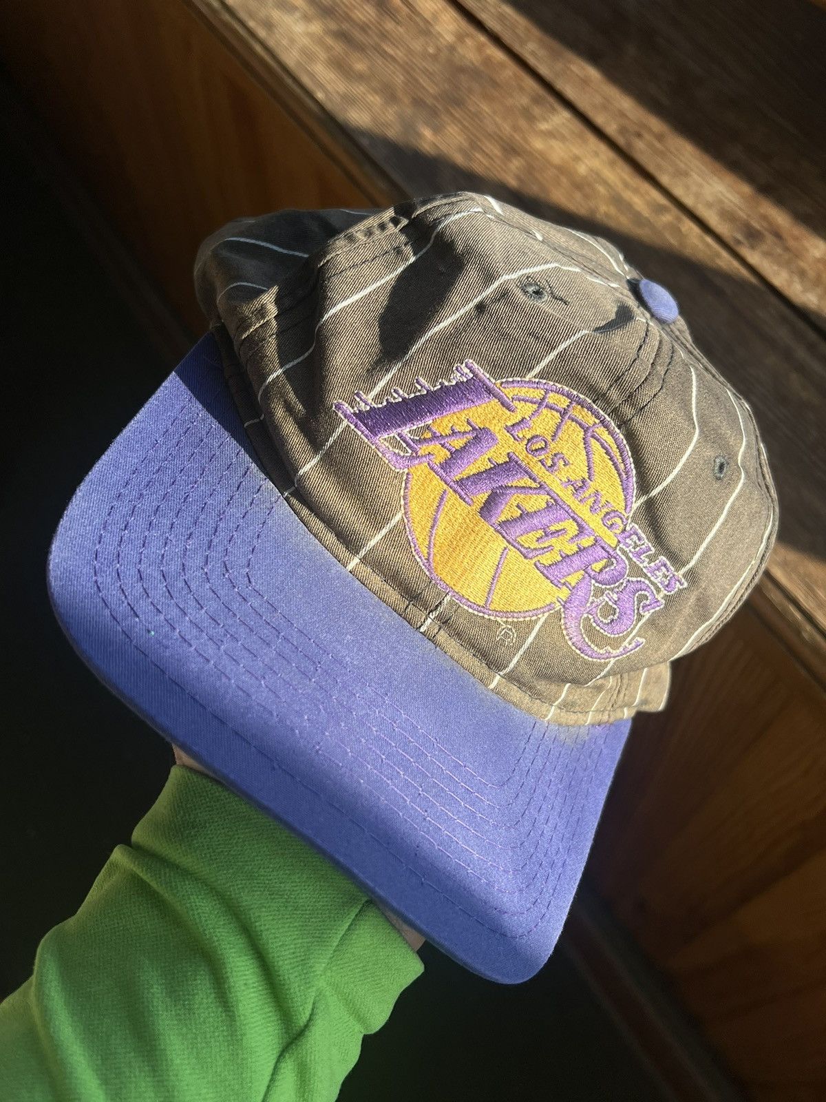 NBA Vintage 90s LOS ANGELES LA LAKERS Starter Cap Size ONE SIZE - 2 Thumbnail