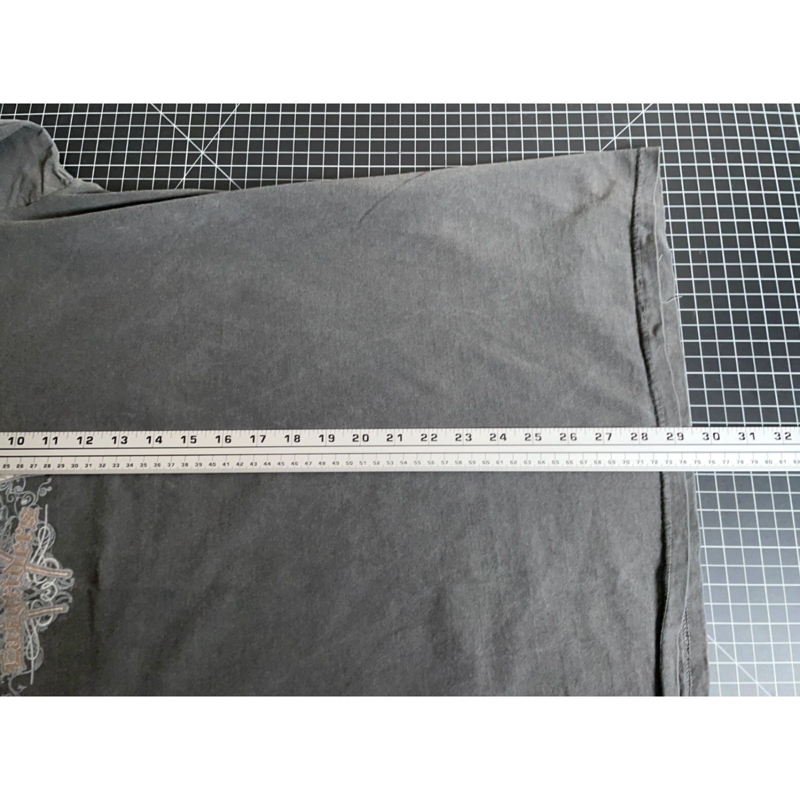 Vintage Authentic Pigment T-Shirt Adult 2X Gray Skulls Wings Biker Print Shirt Mens Regular Crew Neck Short Sleeve Graphic Print Size US XXL / EU 58 / 5 - 6 Thumbnail