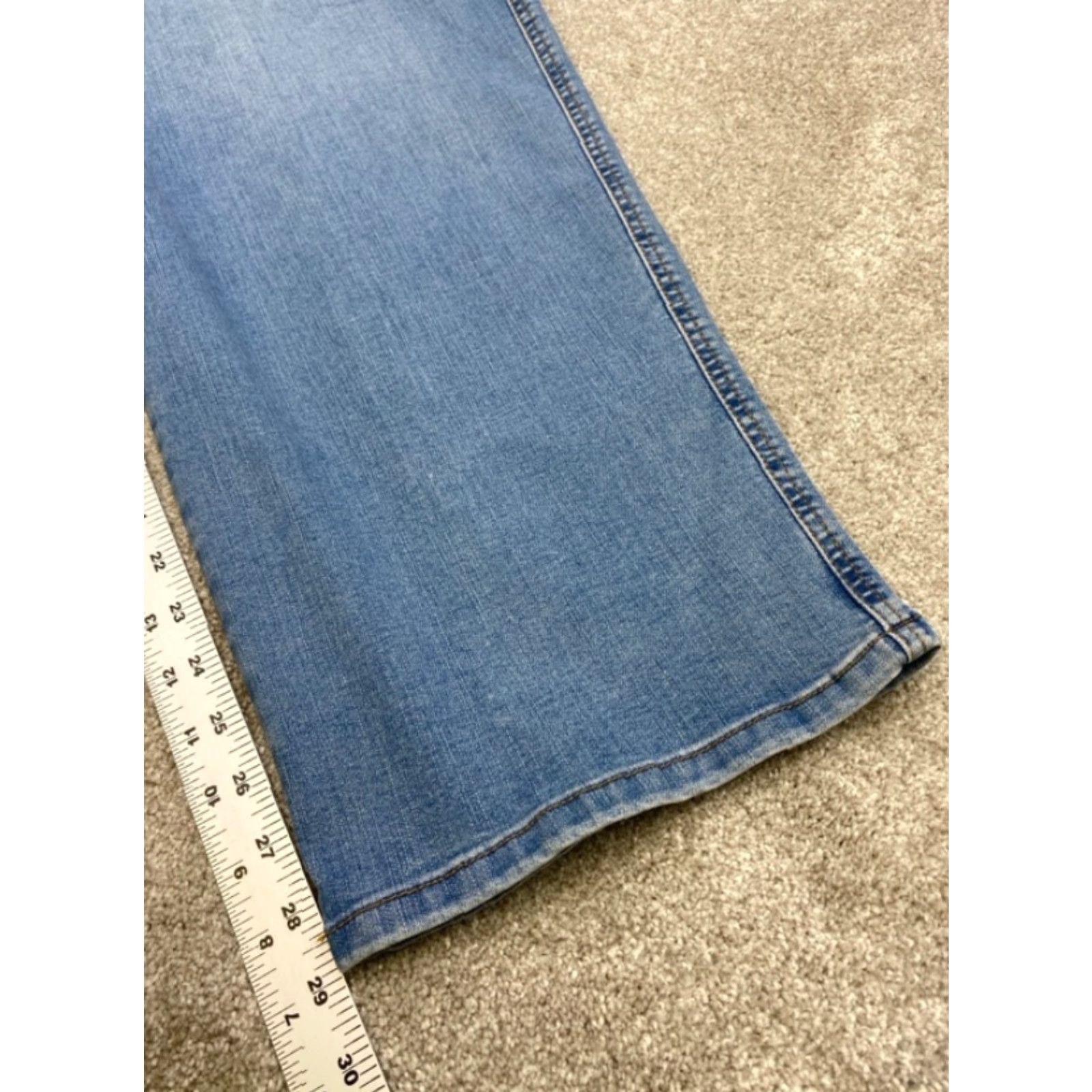 Gloria Vanderbilt Gloria Vanderbilt Shape Effect Jeans Womens 24W Blue Denim Straight Stretch Jeans Size 42" / US 20 - 6 Thumbnail
