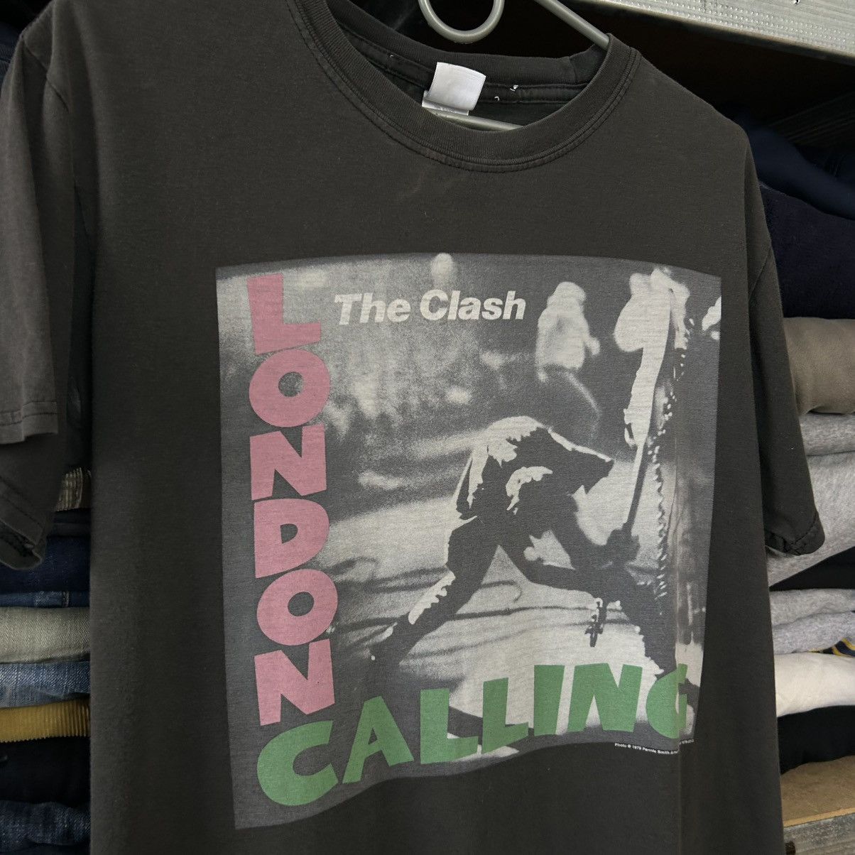 Band Tees Vintage The Clash London Calling 2000’s Rock Band tee Size US M / EU 48-50 / 2 - 2 Thumbnail