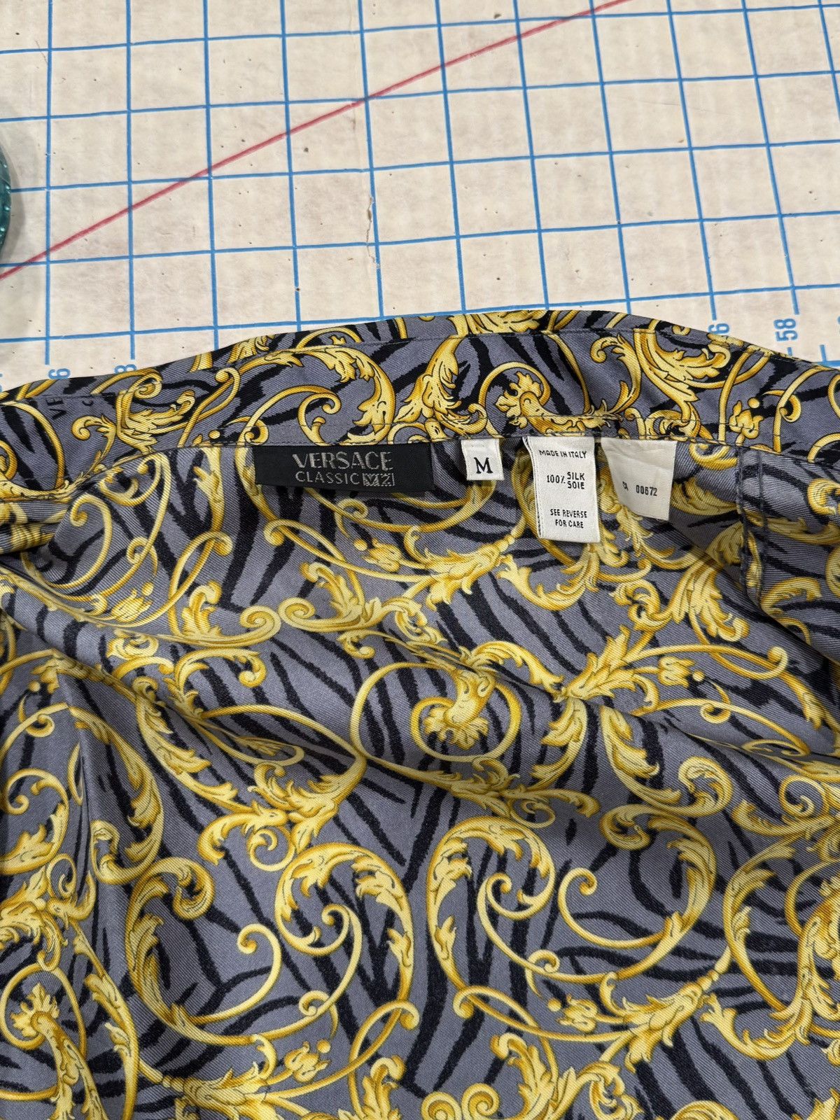 Versace Versace Classic V2 Baroque Silk Print Button Up Mens Medium Size US M / EU 48-50 / 2 - 9 Thumbnail