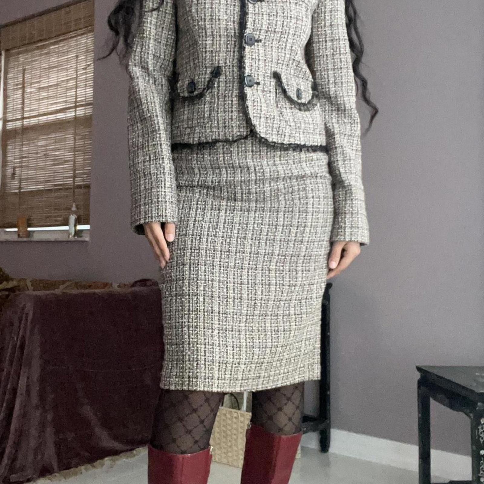 Other Grey and black tweed twopiece skirt suit #tweed made in USA Size M / US 6-8 / IT 42-44 - 1 Thumbnail