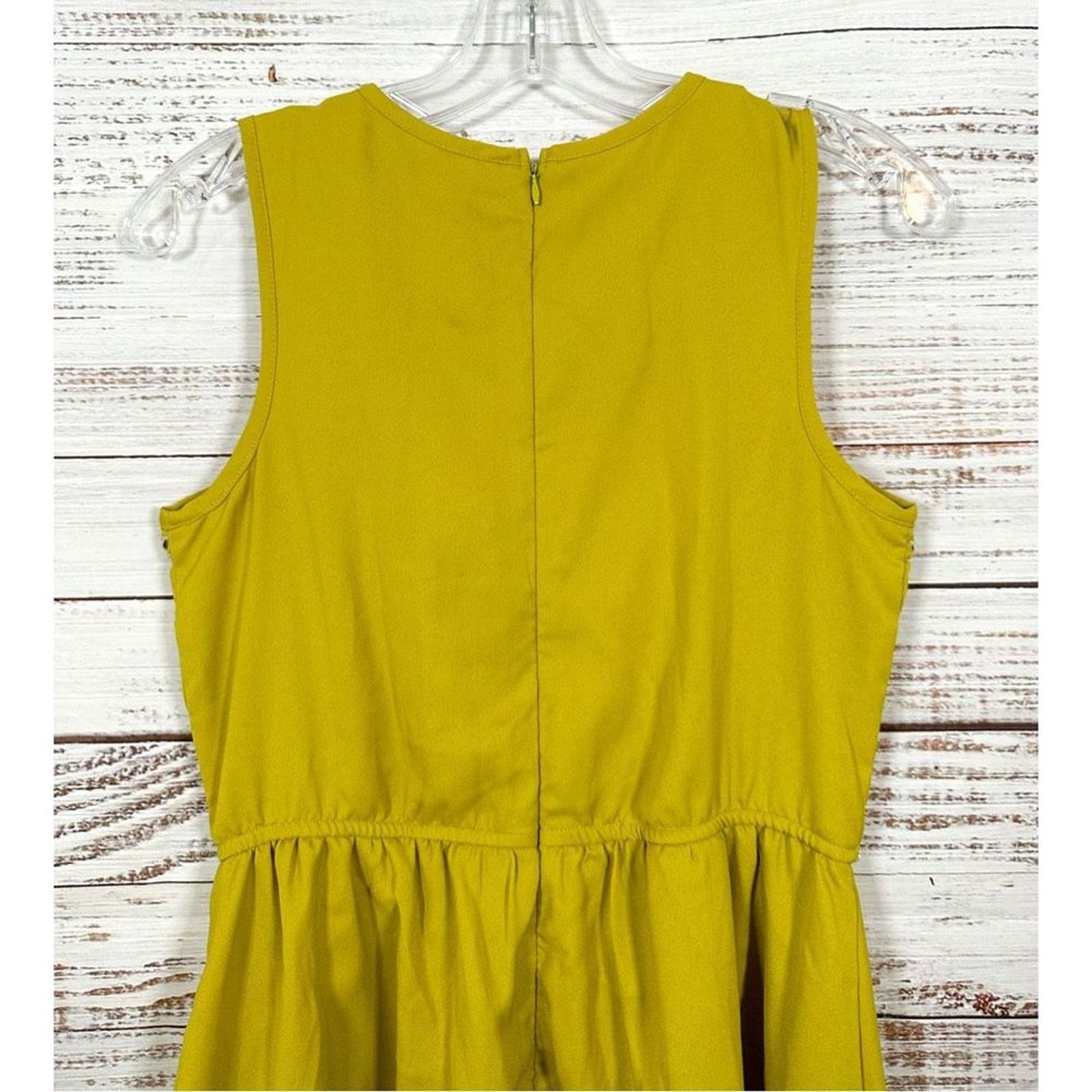 Bar III Bar III Beaded Sleeveless Mini Dress Green Yellow Size Small Size S / US 4 / IT 40 - 8 Thumbnail