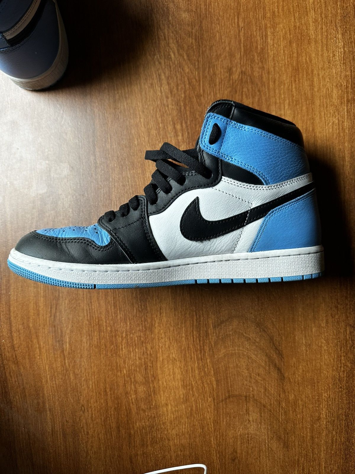 Jordan Brand Jordan 1 OG High Blue Size US 10.5 / EU 43-44 - 3 Thumbnail