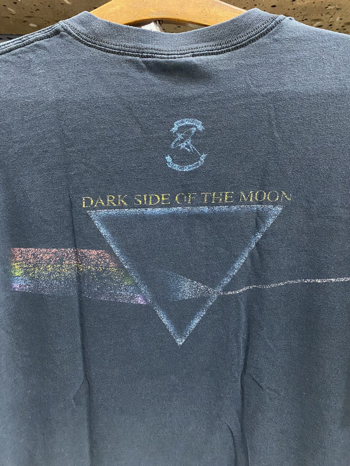 Band Tees DISTRESSED PINK FLOYD TSHIRT Size US L / EU 52-54 / 3 - 7 Thumbnail