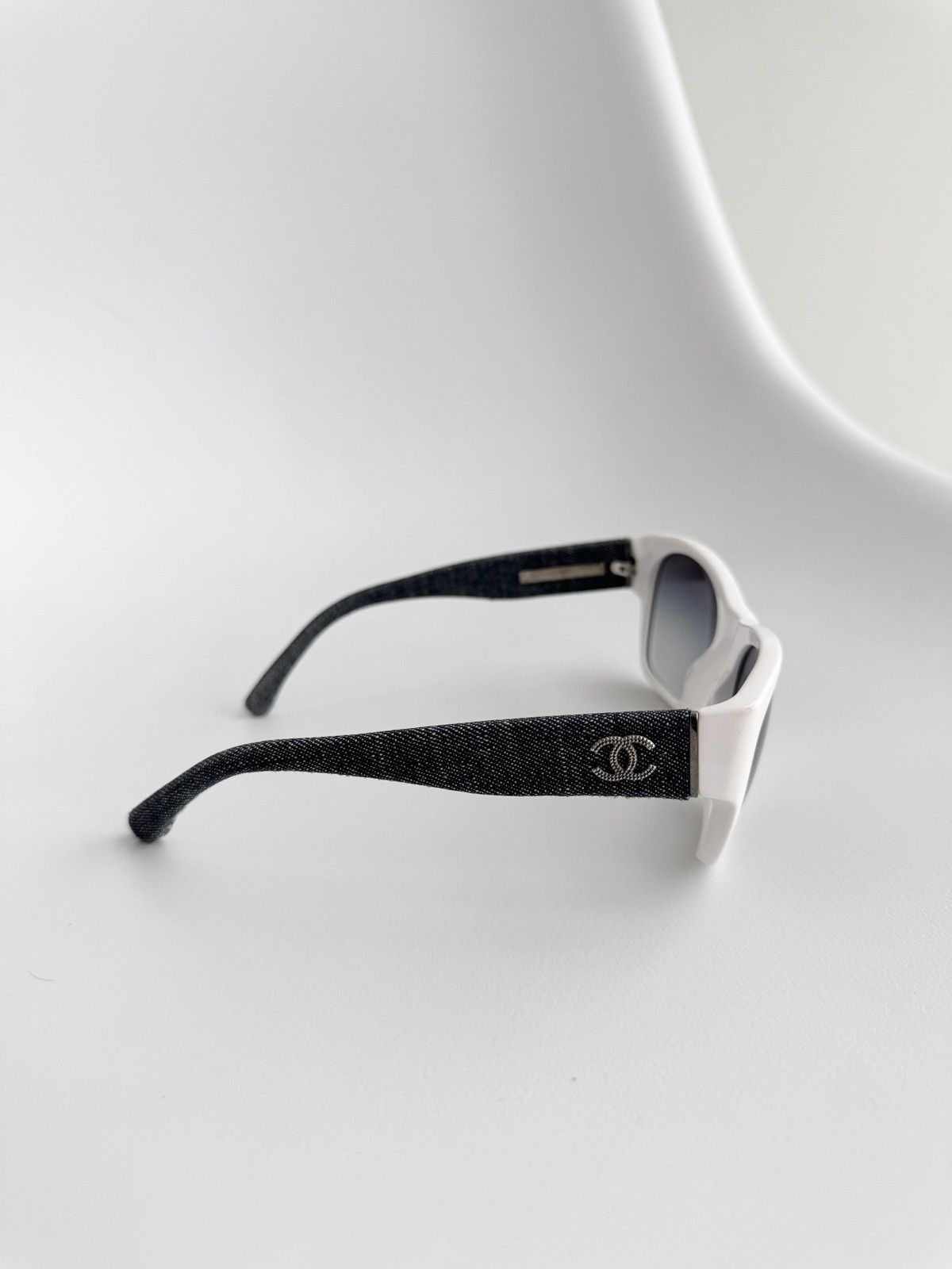 Chanel Chanel sunglasses vintage Size ONE SIZE - 4 Thumbnail