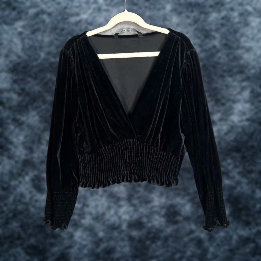 Zara Zara Womens XS Black Velvet Long Sleeve Smocked Waist Wrap Top Size XS / US 0-2 / IT 36-38 - 1 Thumbnail