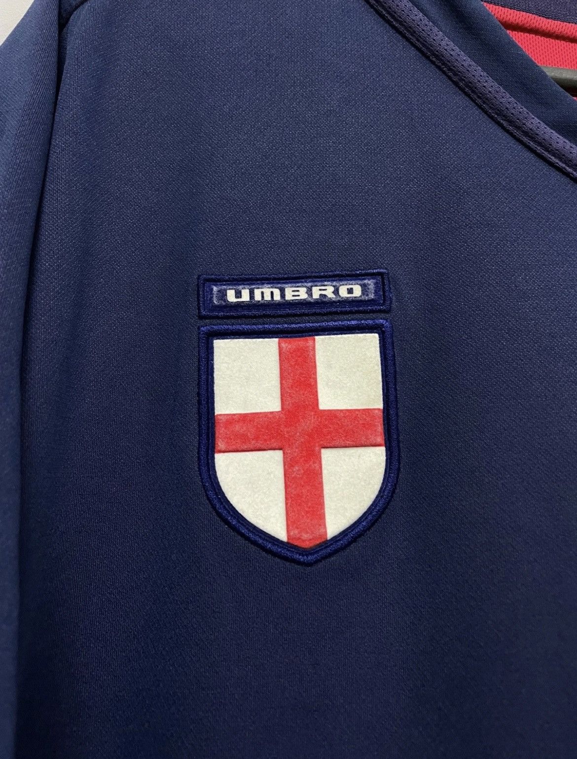 Umbro England 2002 Away Football Shirt Jersey Reversible Umbro Size US XL / EU 56 / 4 - 7 Thumbnail