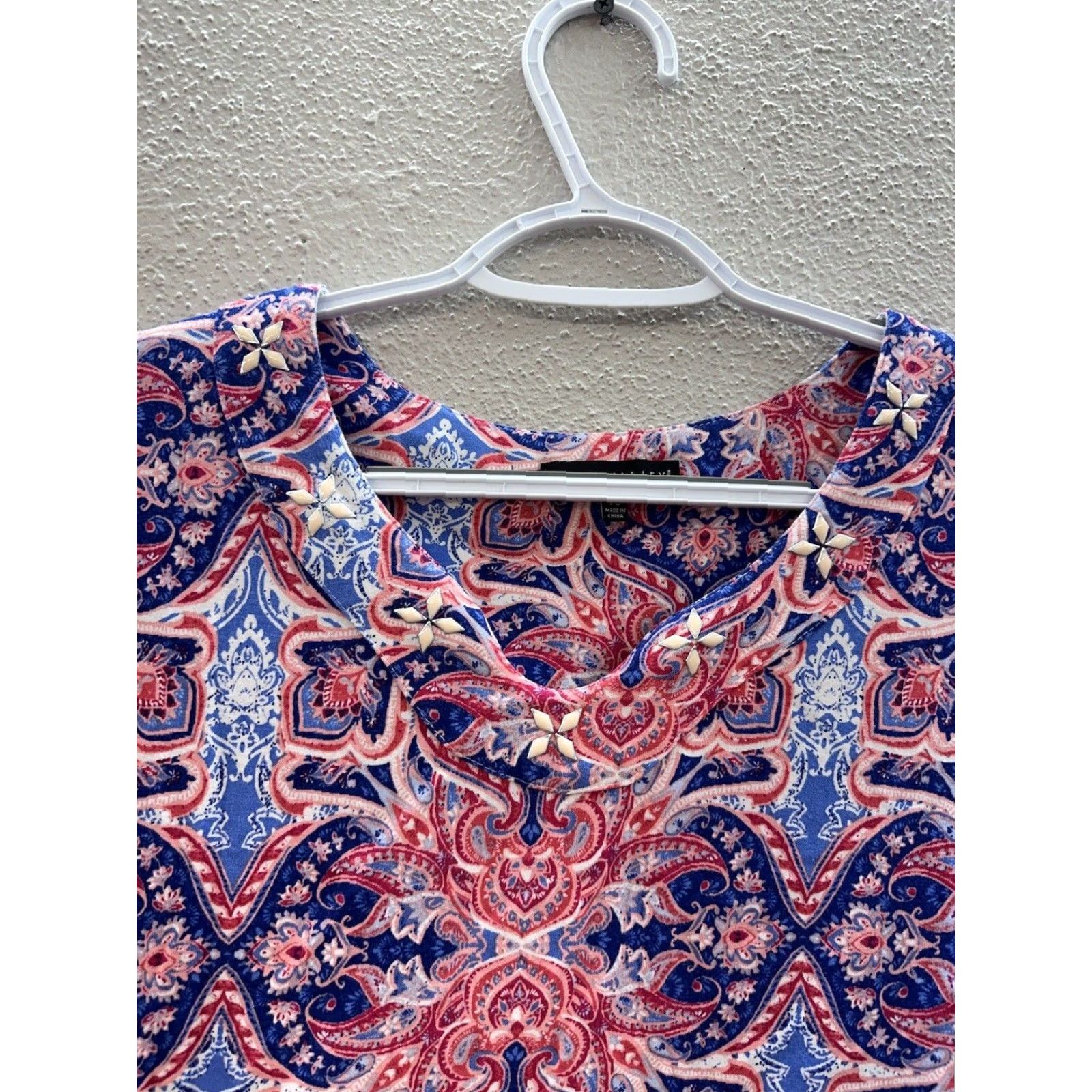 Vintage Napa Valley Womens Blouse Petite Small Pink Blue Geometric 3/4 Sleeve Gems Knit? (Wait) Size S / US 4 / IT 40 - 3 Thumbnail