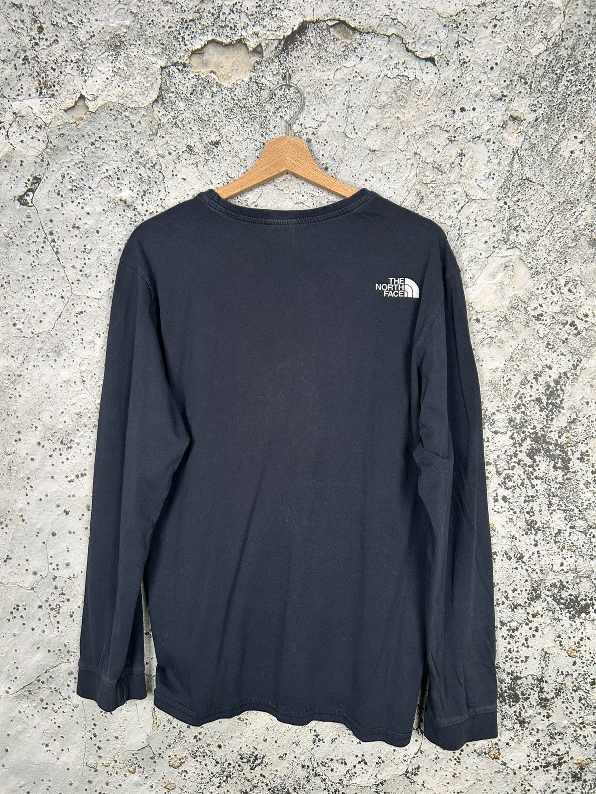 The North Face The North Face Navy Logo Longsleeve Basic Gorpcore Size US L / EU 52-54 / 3 - 3 Thumbnail