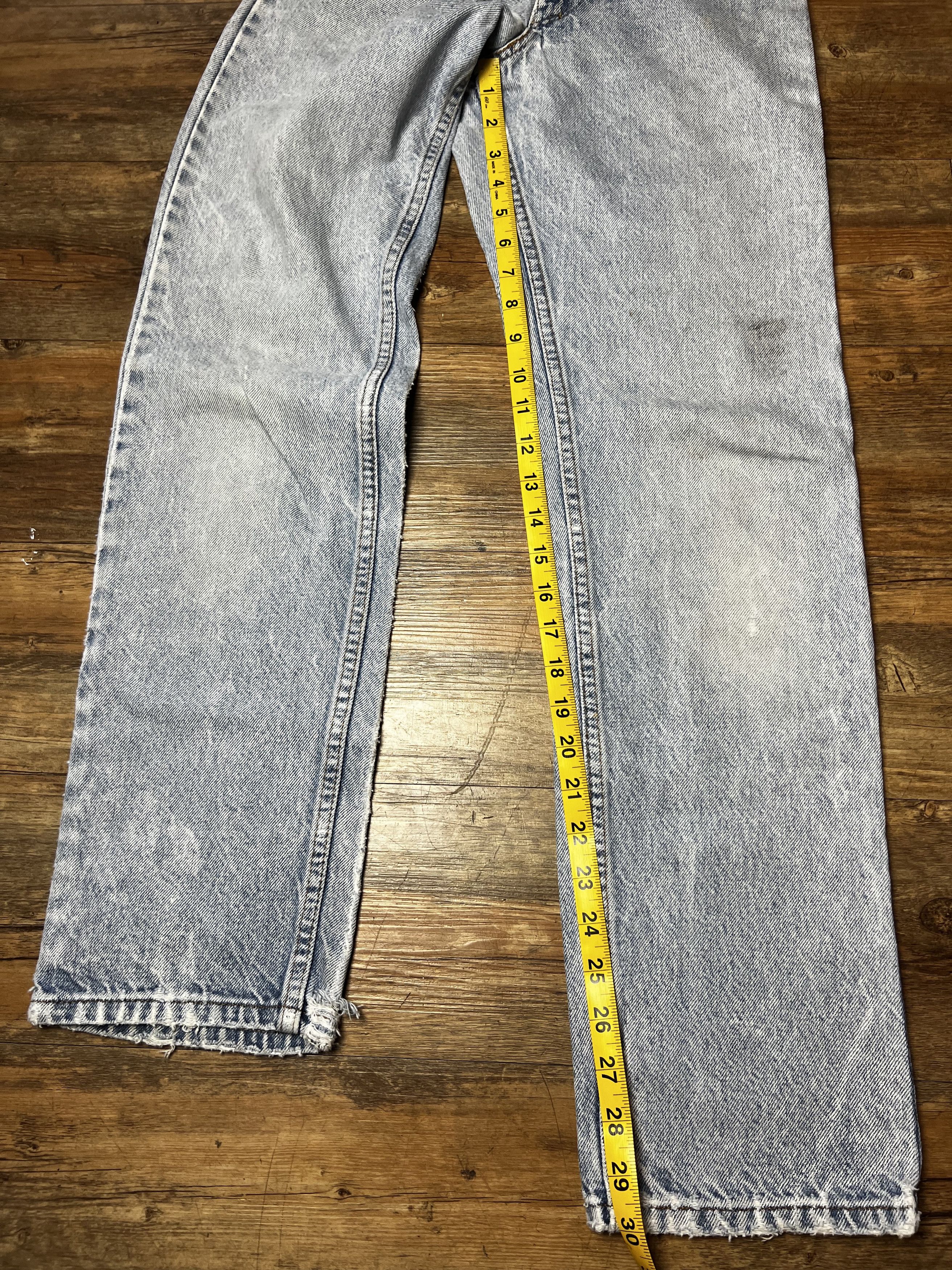 Levi's Vintage Clothing Vintage Levi's Light Blue Denim Jeans with Studded Pockets Size US 28 / EU 44 - 6 Thumbnail
