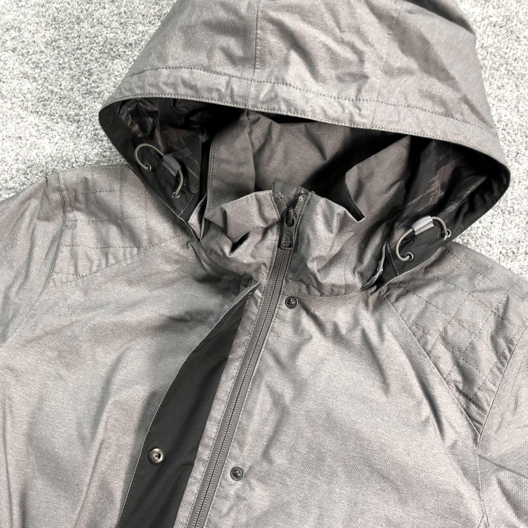 The North Face The North Face Womens Large Gray HyVent Hooded Rain Coat Belted Waterproof Size L / US 10 / IT 46 - 7 Thumbnail