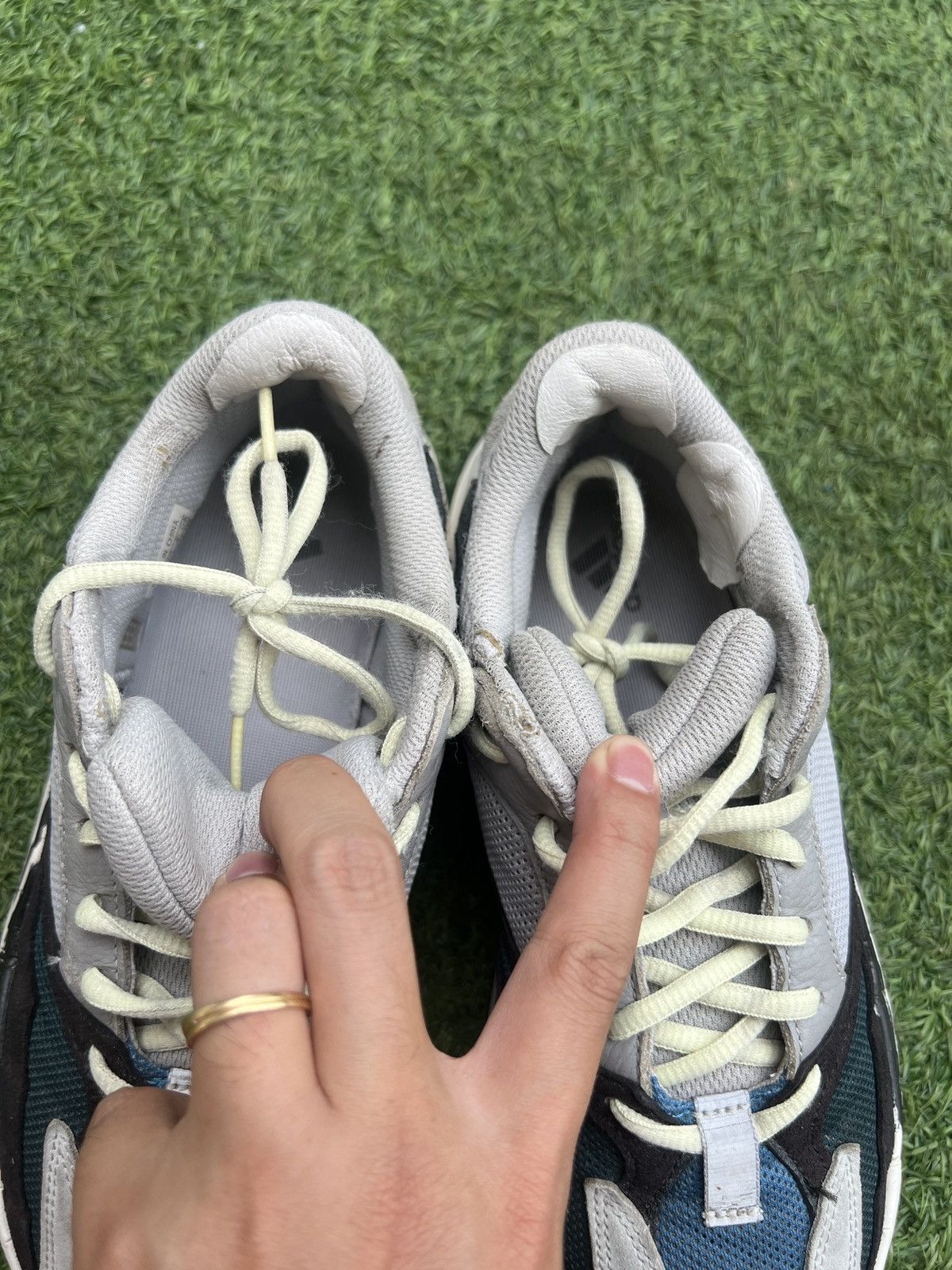 Yeezy Adidas Yeezy 700 OG Wave Runner B75571 Size US 8.5 / EU 41-42 - 7 Thumbnail