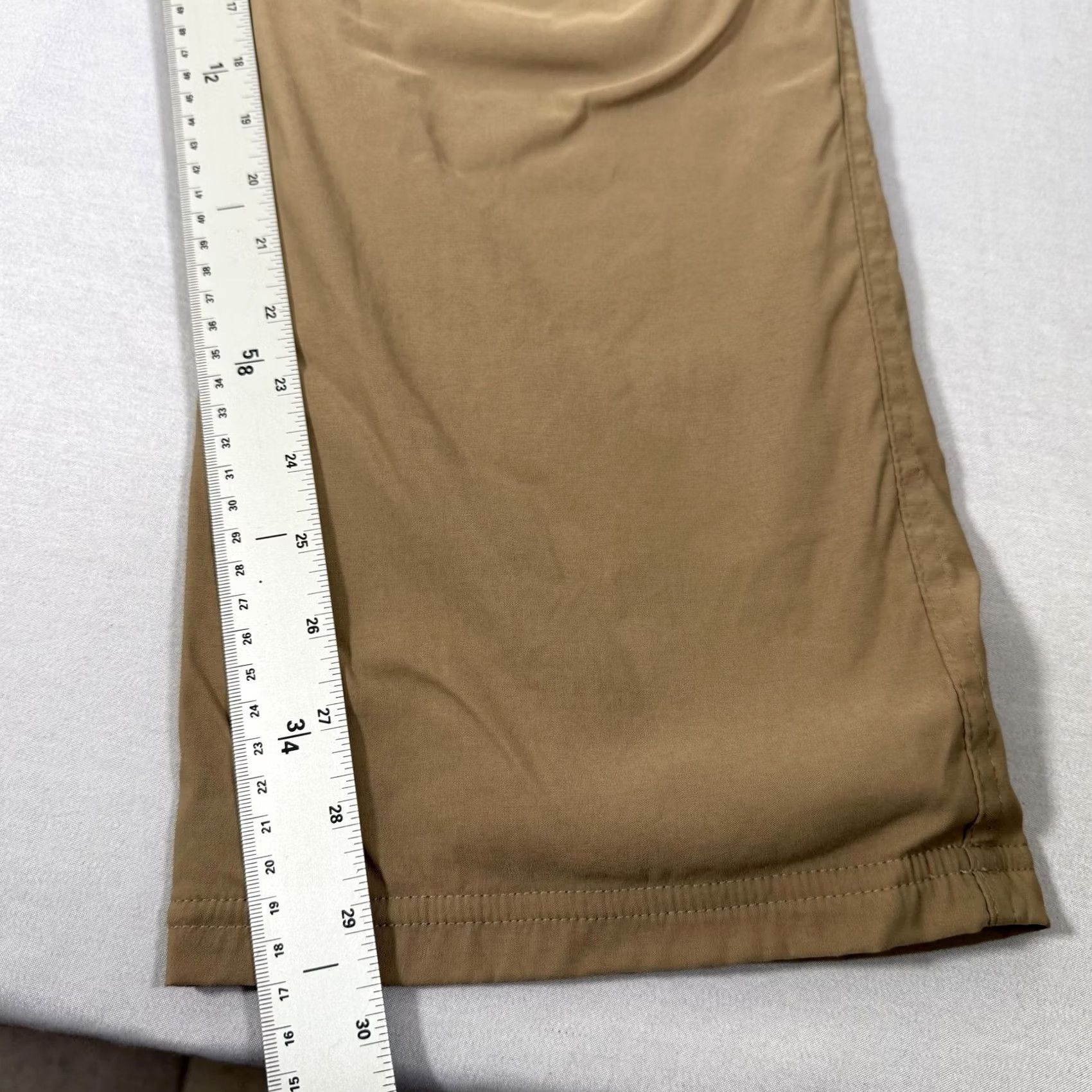 Eddie Bauer Eddie Bauer Pants Mens 36x30 Beige Fleece-Lined Straight Fit Outdoor Chino Casual Regular 36x30 Mens Beige Logo Pockets Zipper Belt Loops Vintage: No Size US 36 / EU 52 - 6 Thumbnail