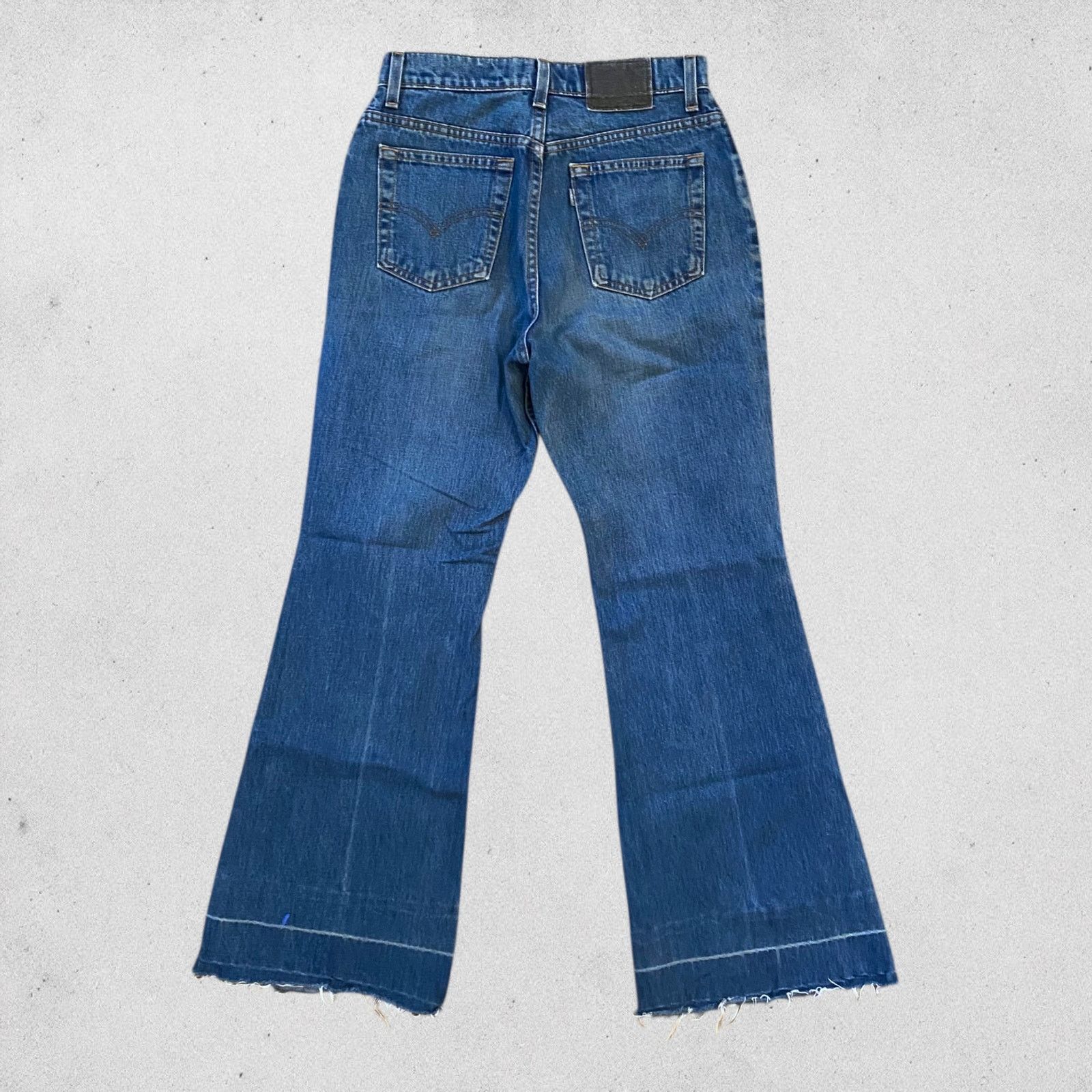 Levi's × Vintage Vintage Levi's Silvertab Flare Bell Bottom Jeans 90s Size 27" / US 4 / IT 40 - 2 Thumbnail