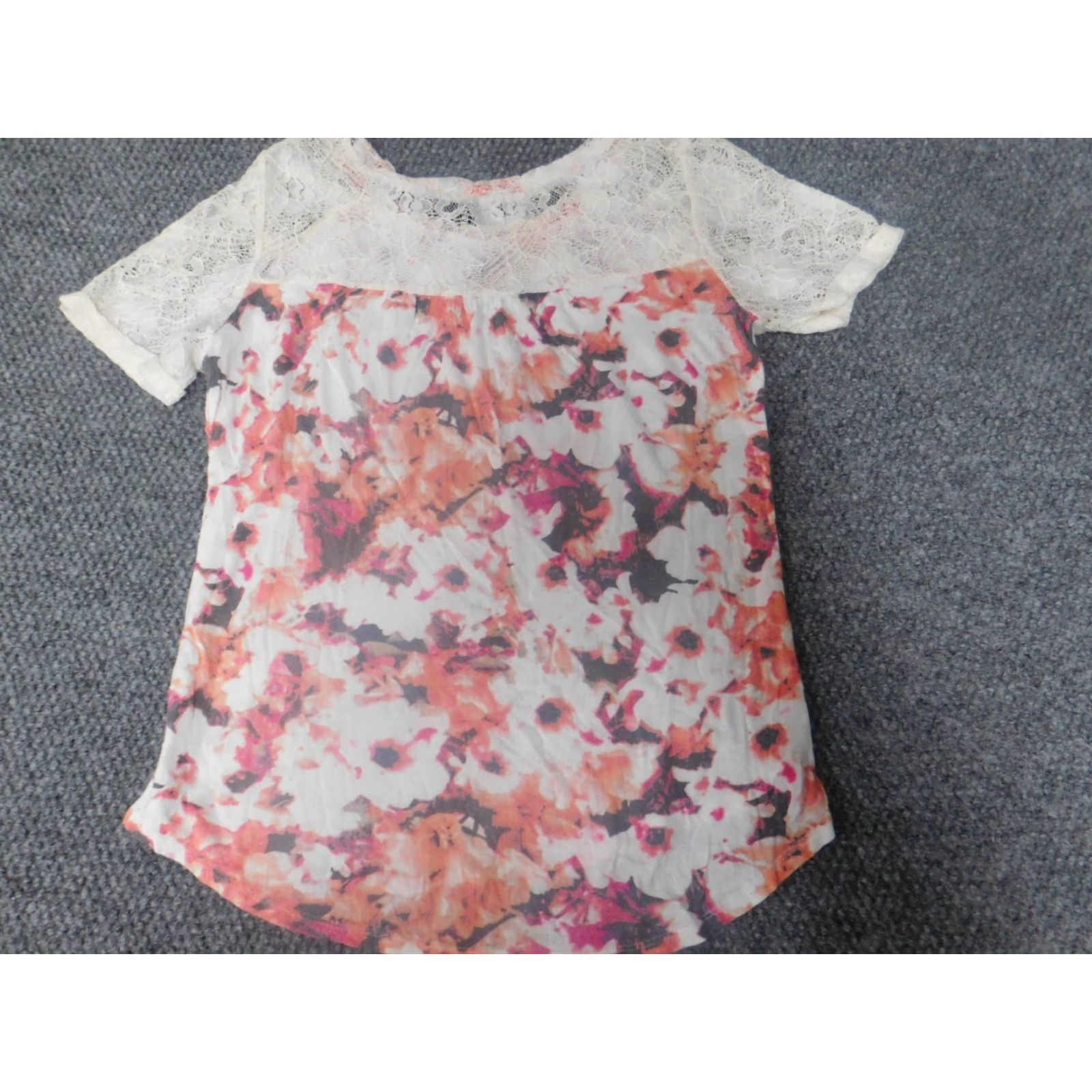 Apt. 9 Apt. 9 Blouse Womens XS Red Floral Short Sleeve Round Neck Pullover Dolman Sleeve Button Casual Regular Size XS / US 0-2 / IT 36-38 - 7 Thumbnail