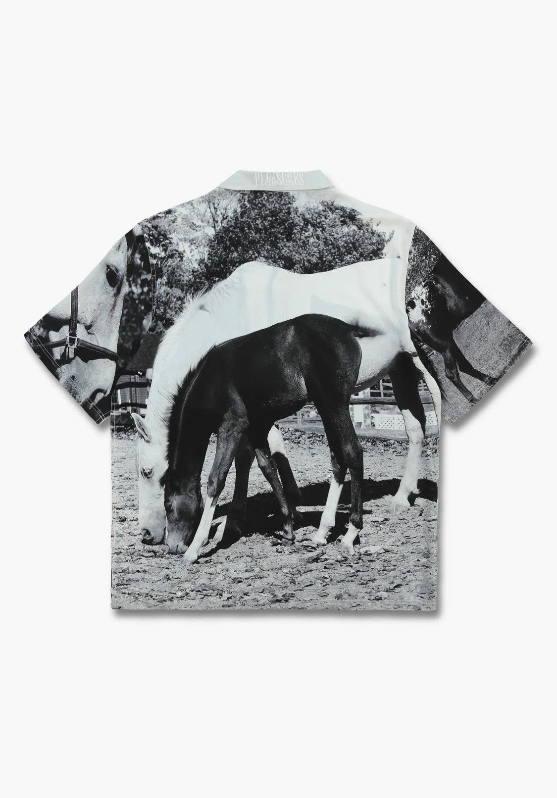 Pleasures Pleasures Horses Button Down Shirt Size US XL / EU 56 / 4 - 2 Thumbnail