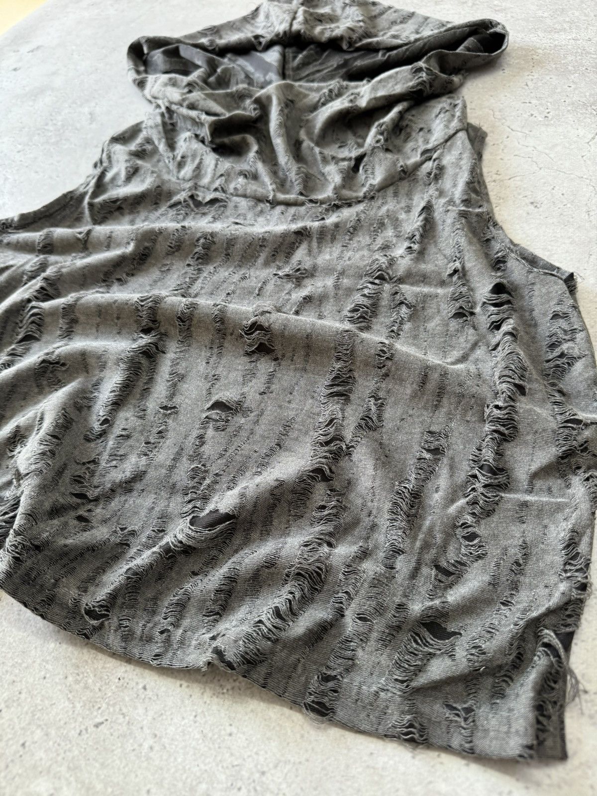 Yohji Yamamoto Distressed Sleeveless Hooded Big Nech Light Sweater Size US M / EU 48-50 / 2 - 7 Thumbnail