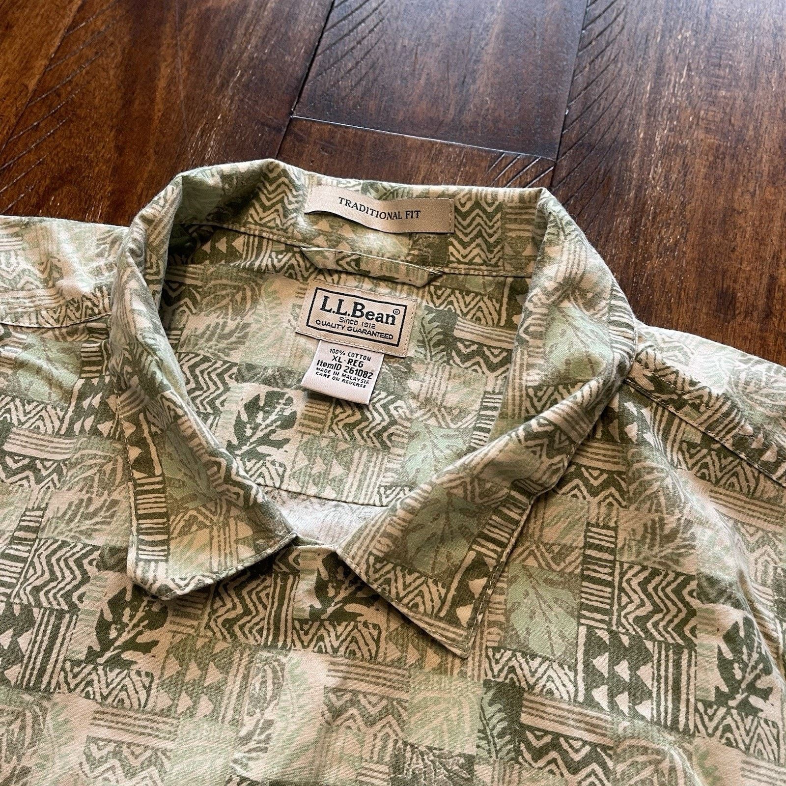L.L. Bean LL Bean Button Down Shirt Fish Aztec #261082 Men’s XL S120 Size US XL / EU 56 / 4 - 5 Thumbnail