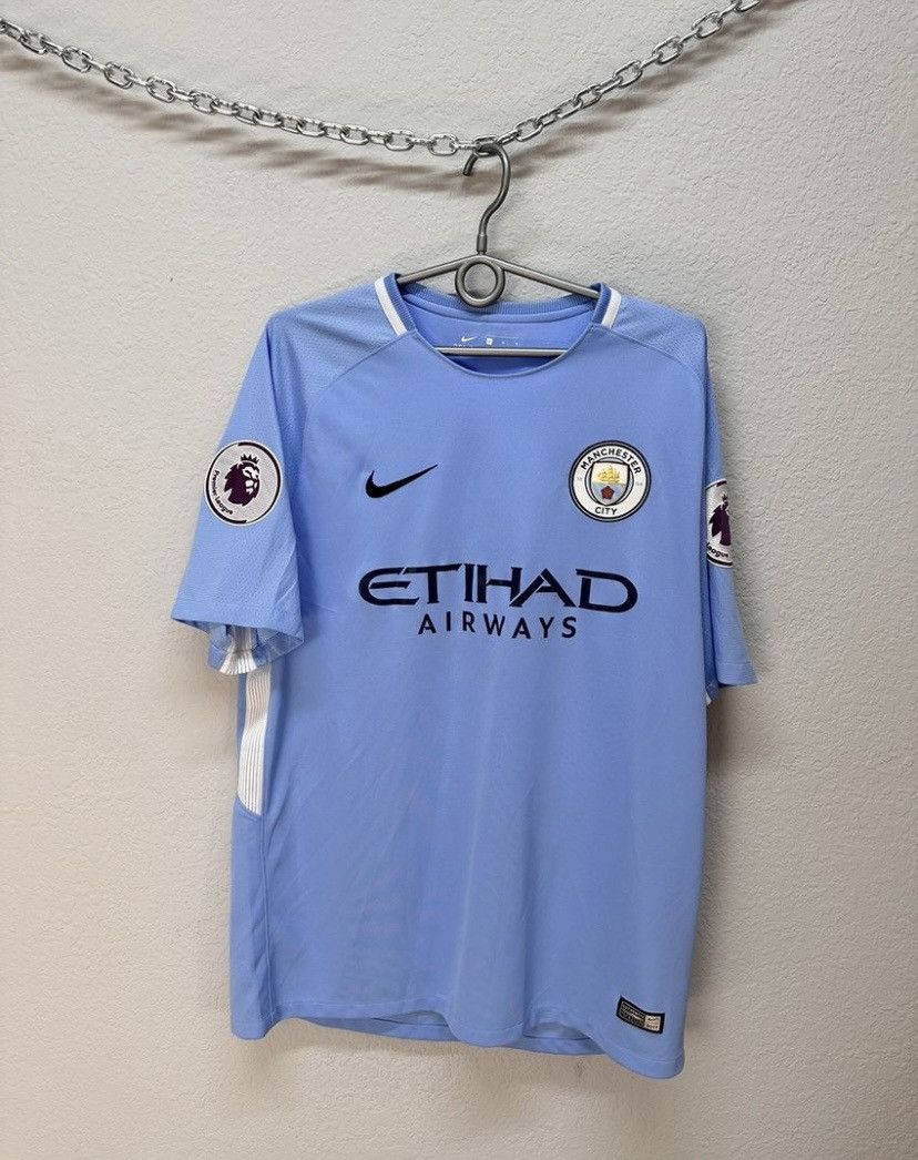 Nike Nike Manchester City Sterling 2017 Jersey Suits Vintage Size US L / EU 52-54 / 3 - 6 Thumbnail