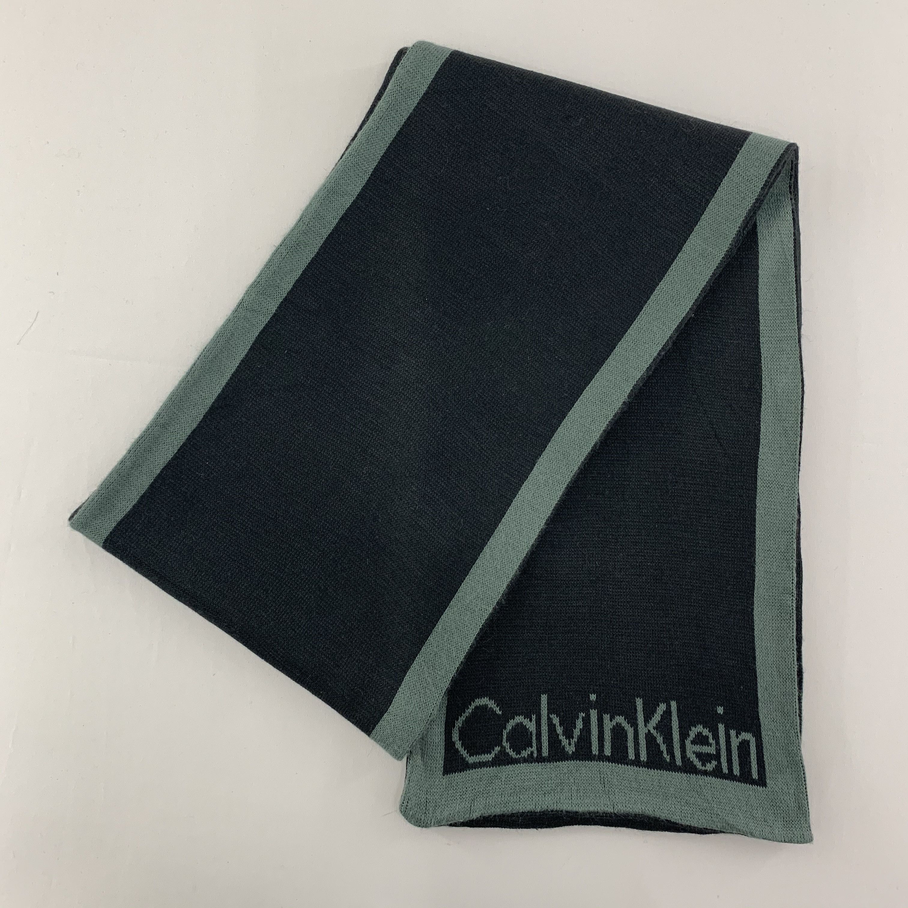 Calvin Klein Calvin Klein Scarf Wool Muffler Neck Wrap BL4072 Size ONE SIZE - 2 Thumbnail