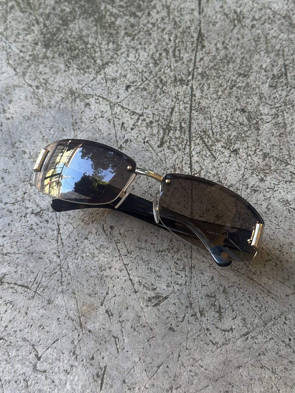 Gucci 90s Gucci Monogram Gradient Sunglasses Size ONE SIZE - 3 Thumbnail