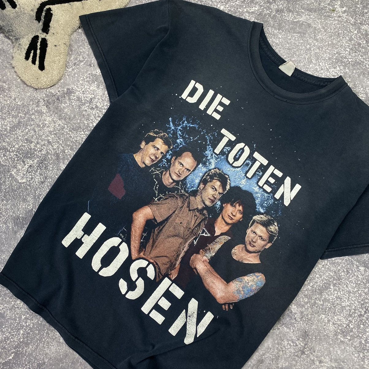 Band Tees Vintage Die Toten Hosen All Stars 90’s big logo band tee Size US L / EU 52-54 / 3 - 3 Thumbnail
