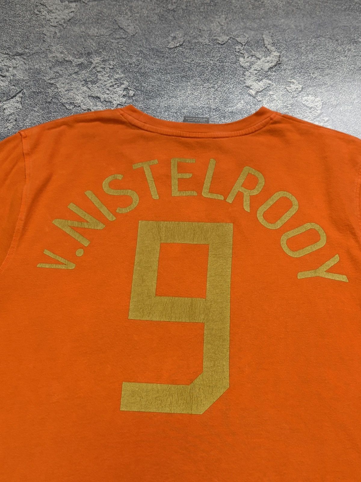 Nike Vintage Nike 2006 Netherlands V. Nistelrooy Orange T-Shirt L Size US L / EU 52-54 / 3 - 10 Thumbnail