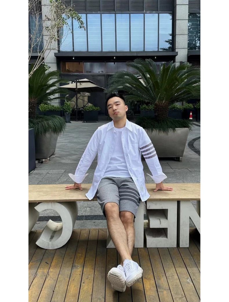 Thom Browne Thom Browne size1 Arm four bar shirt, white Size US S / EU 44-46 / 1 - 7 Thumbnail