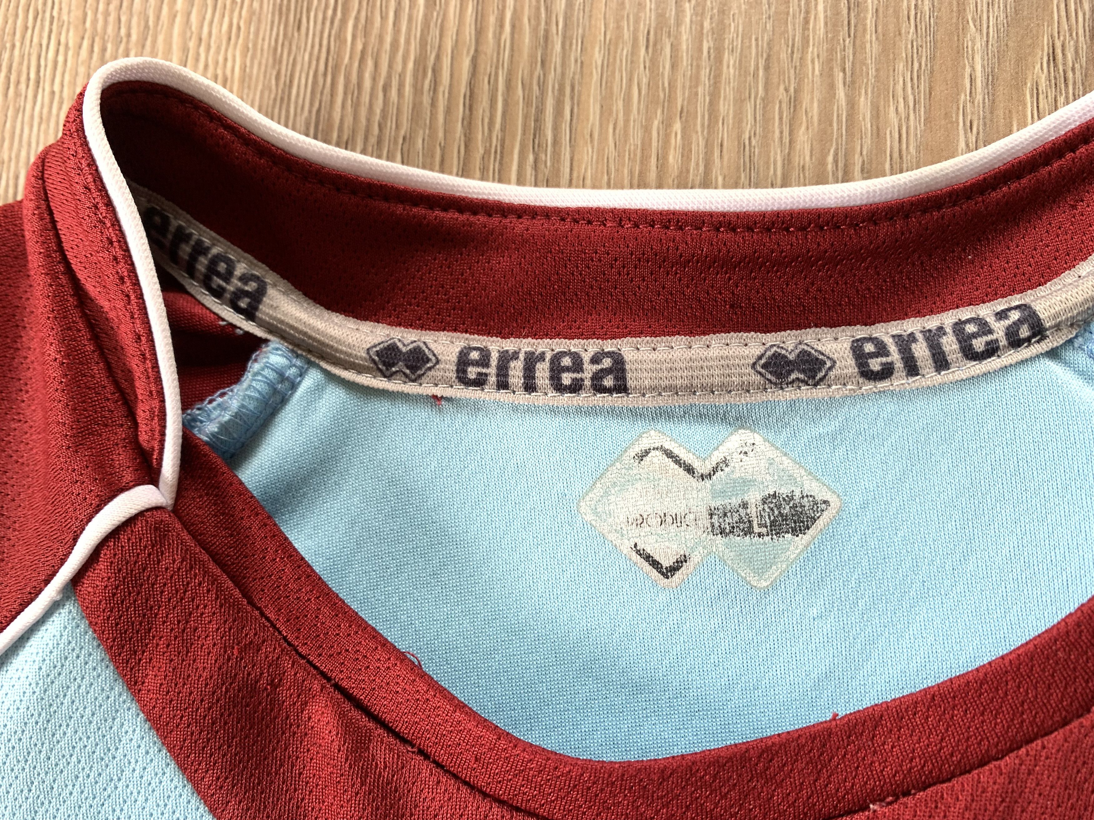 Errea Viintage Errea Burnley Away Football Jersey 2008-2009 Size US L / EU 52-54 / 3 - 6 Thumbnail