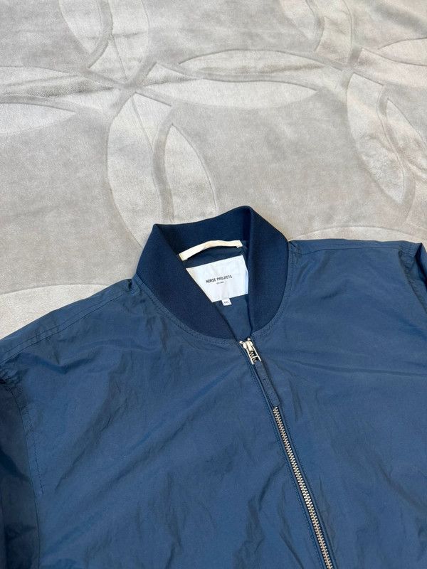 Norse Projects Norse Projects Ryan Crisp Cotton Jacket Bomber Navy XXL Size US XXL / EU 58 / 5 - 5 Thumbnail