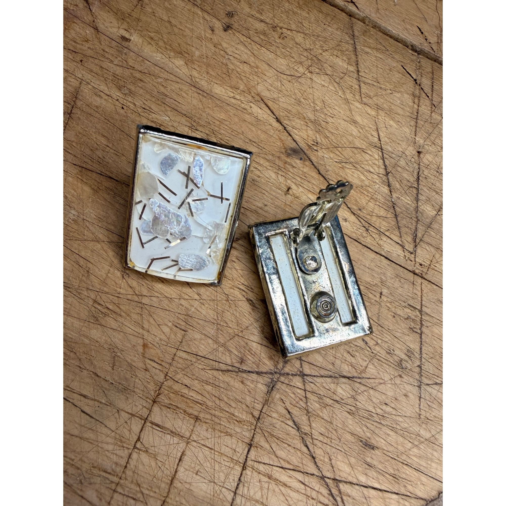 Other Vintage Silver-Tone Rectangular Clip-On Earrings With Shell Size ONE SIZE - 2 Thumbnail