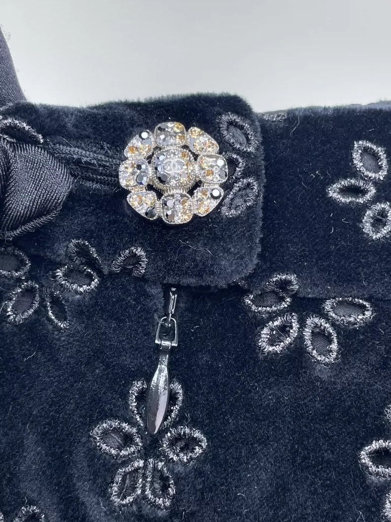 Chanel Chanel 22K black velvet flower hollow trousers 2504-Nextarr Size 42" / US 20 - 3 Thumbnail