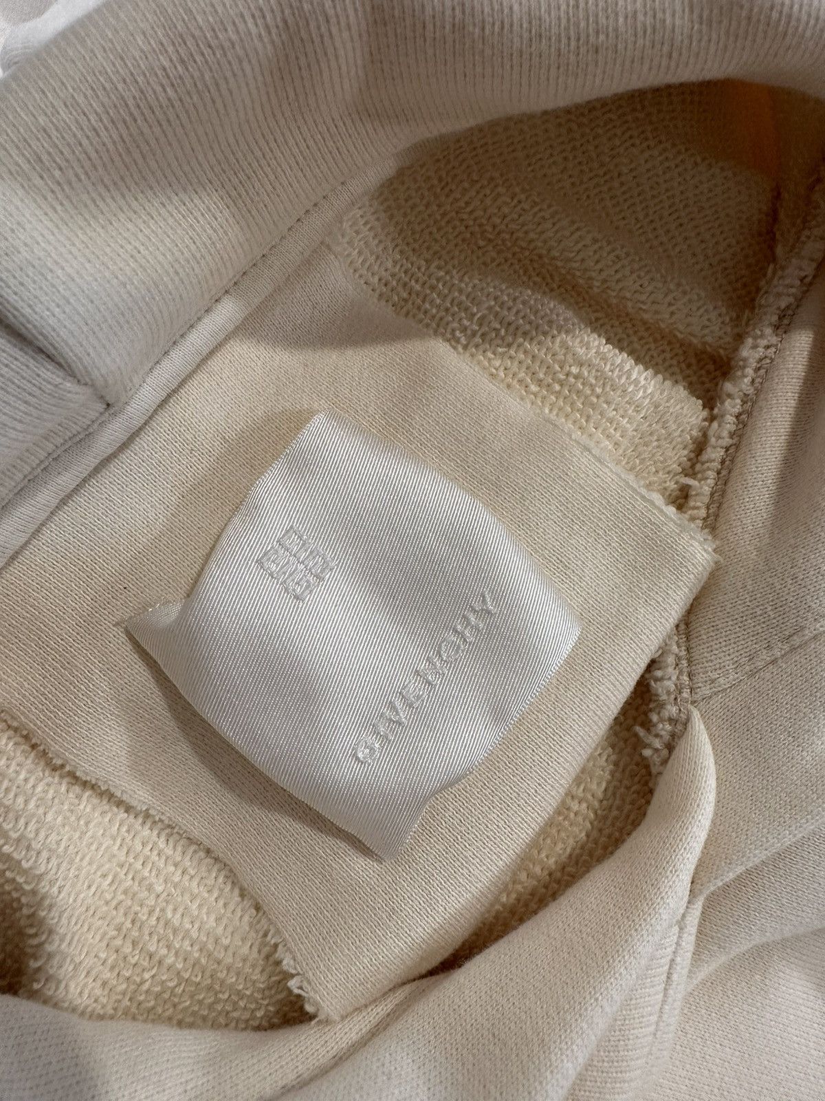 Givenchy Givenchy Embroidered Hoodie Size US L / EU 52-54 / 3 - 7 Thumbnail