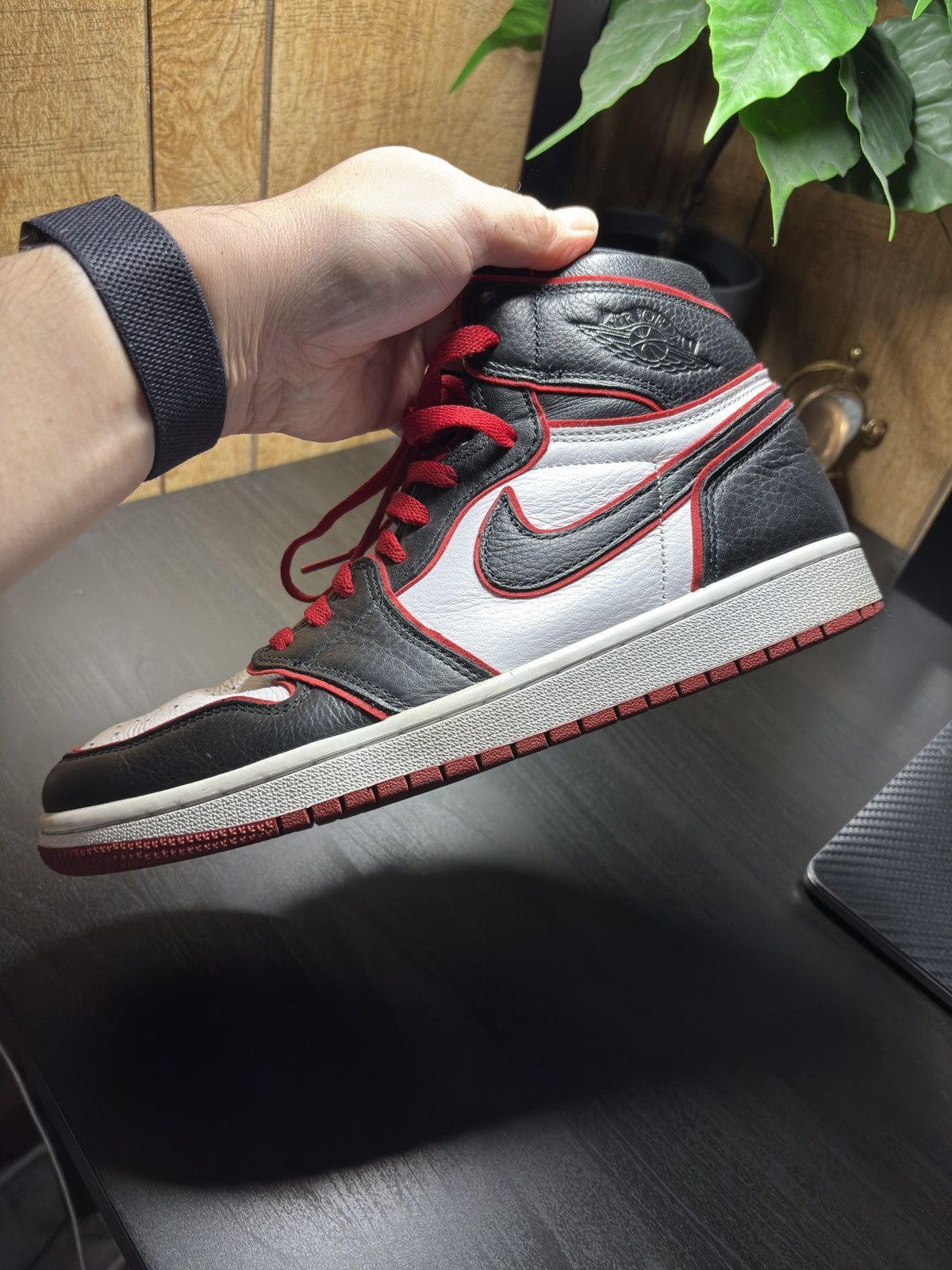 Jordan Brand Air Jordon One Hi Tops Bloodlines Size US 9 / EU 42 - 6 Thumbnail
